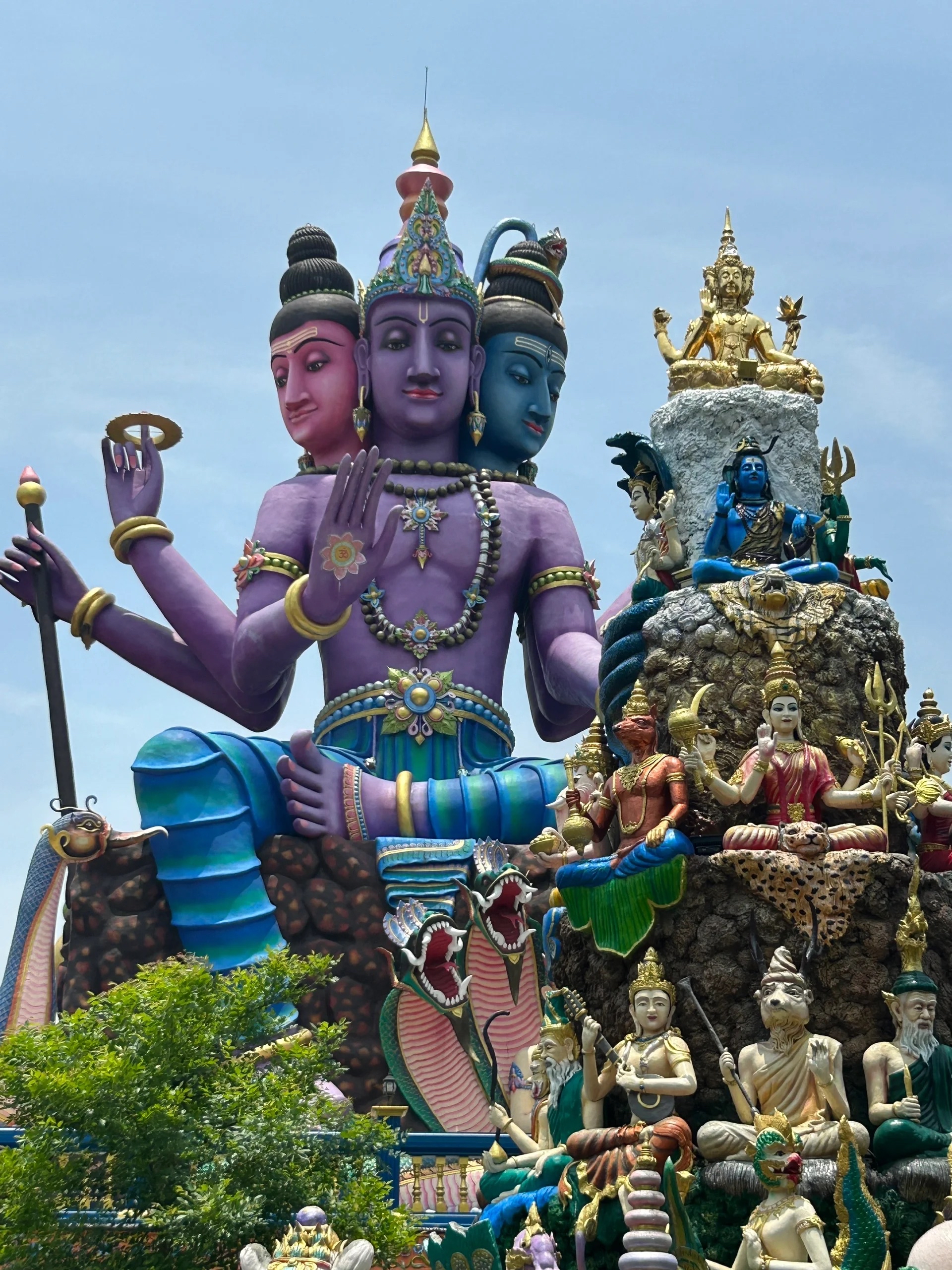 在清迈的南边,隐藏着一座令人叹为观止的印度寺庙——湿婆庙.