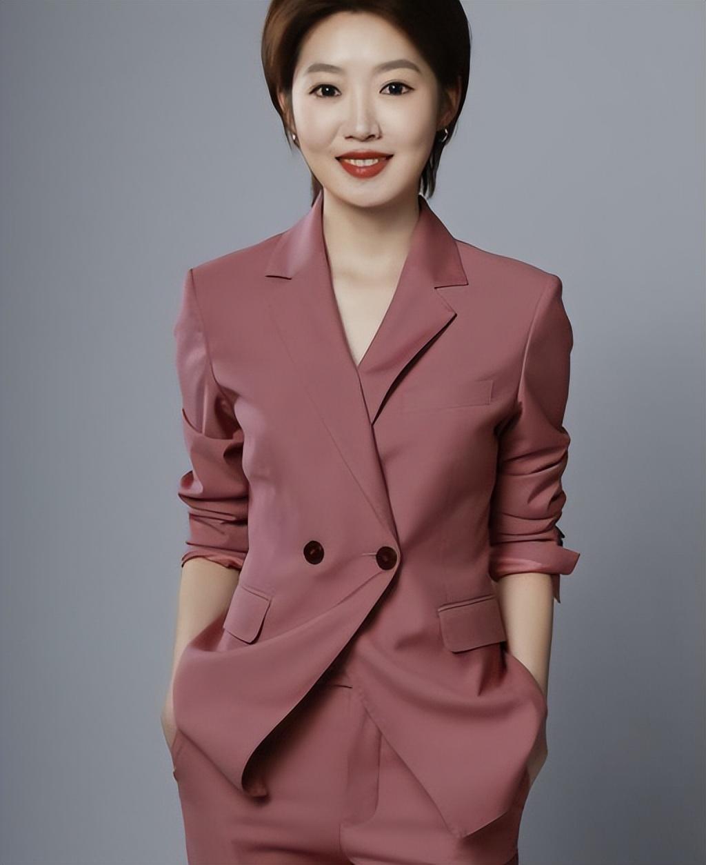 贵州电视台20位知名美女主持人一览,风华正茂,巾帼不让须眉