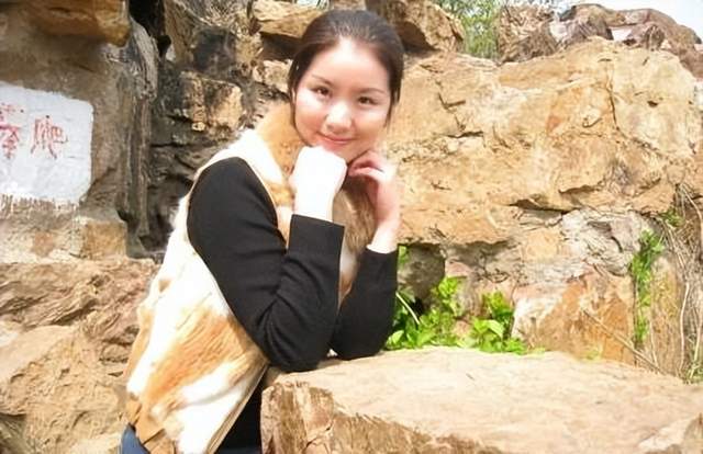 每天发一张恐怖自拍?天涯论坛最诡异事件之一,小婷562始末