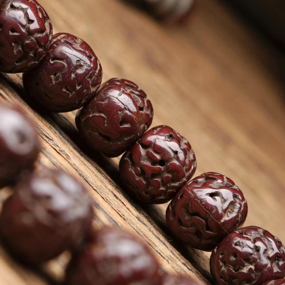 文玩小白必看!从小白到行家:小金刚菩提挑选与盘玩的全攻略