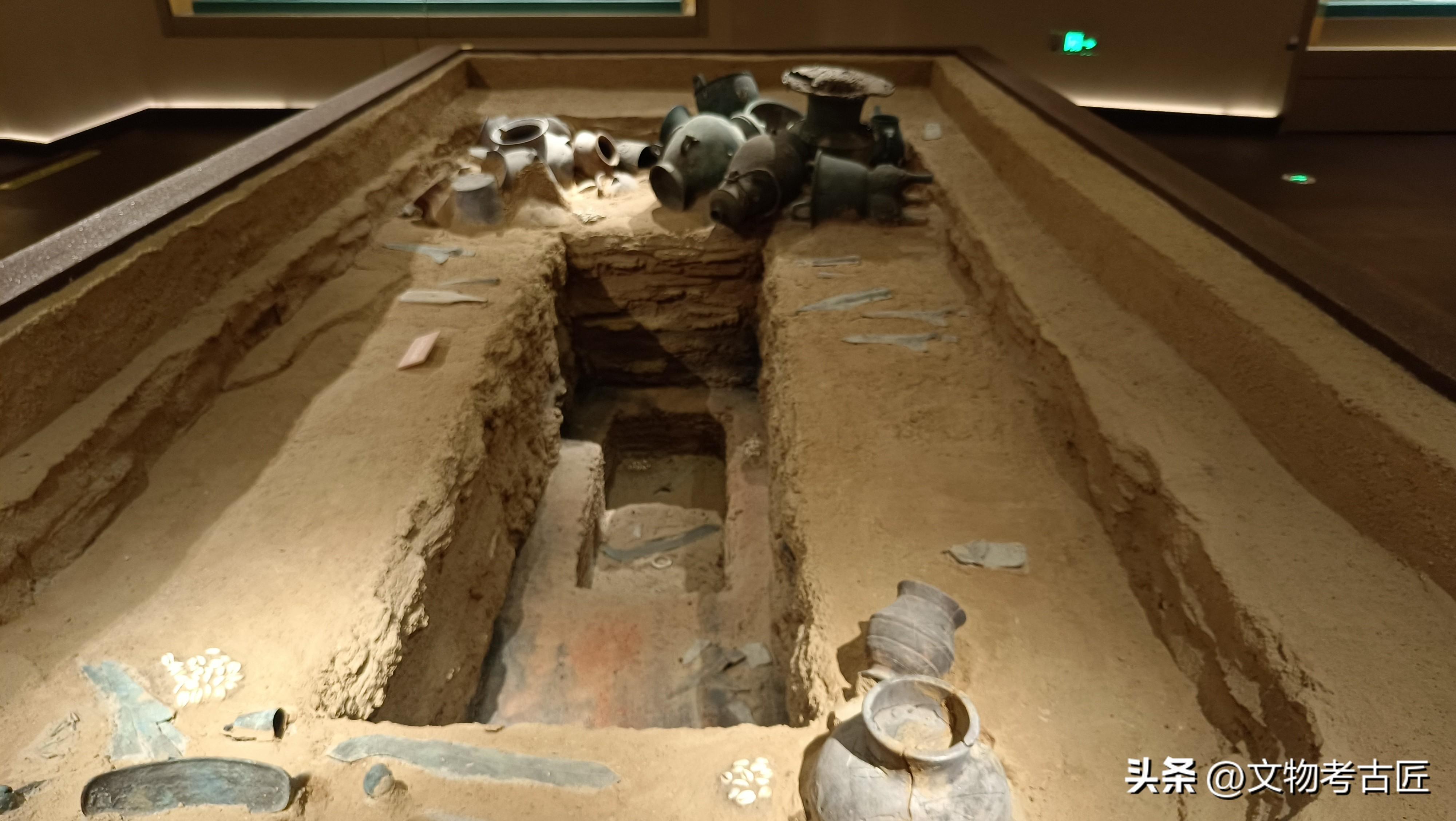 没想到这座三千多年前商代的"亚长墓"竟然有这么多的秘密