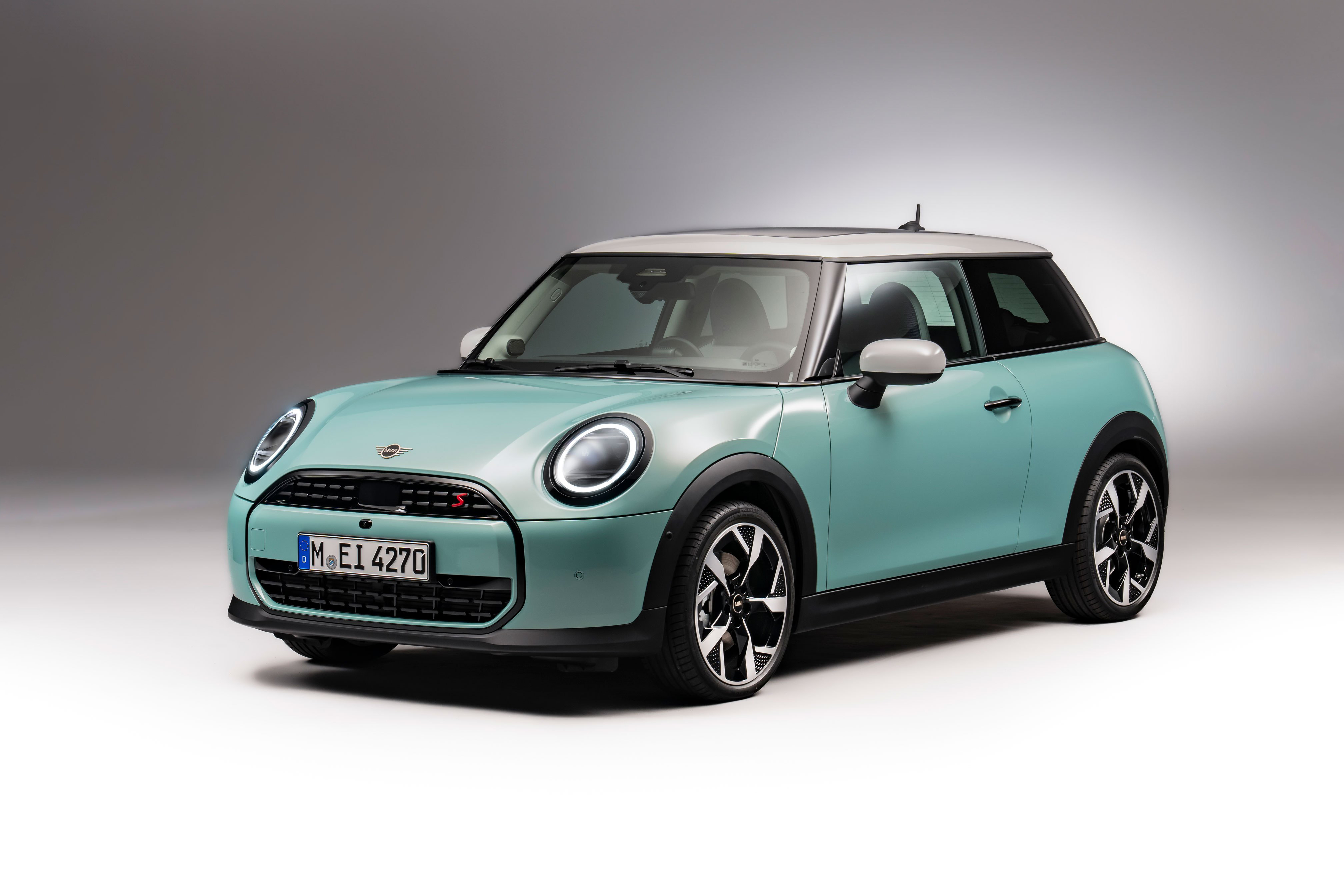 3款纯电动个性座驾,新mini,smart精灵 1和沃尔沃ex30谁更强?