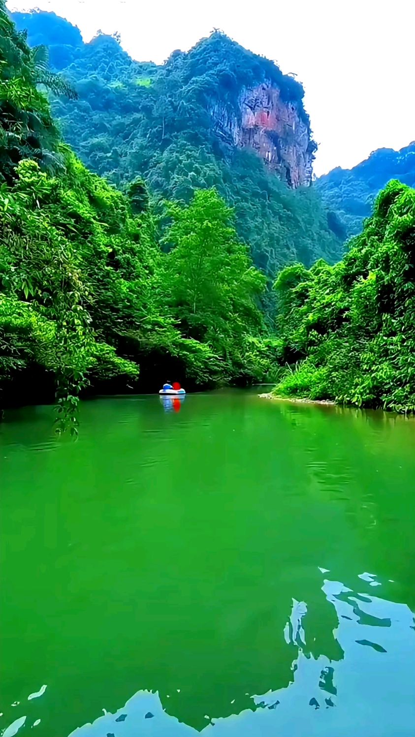 古龙山大峡谷风景区图片