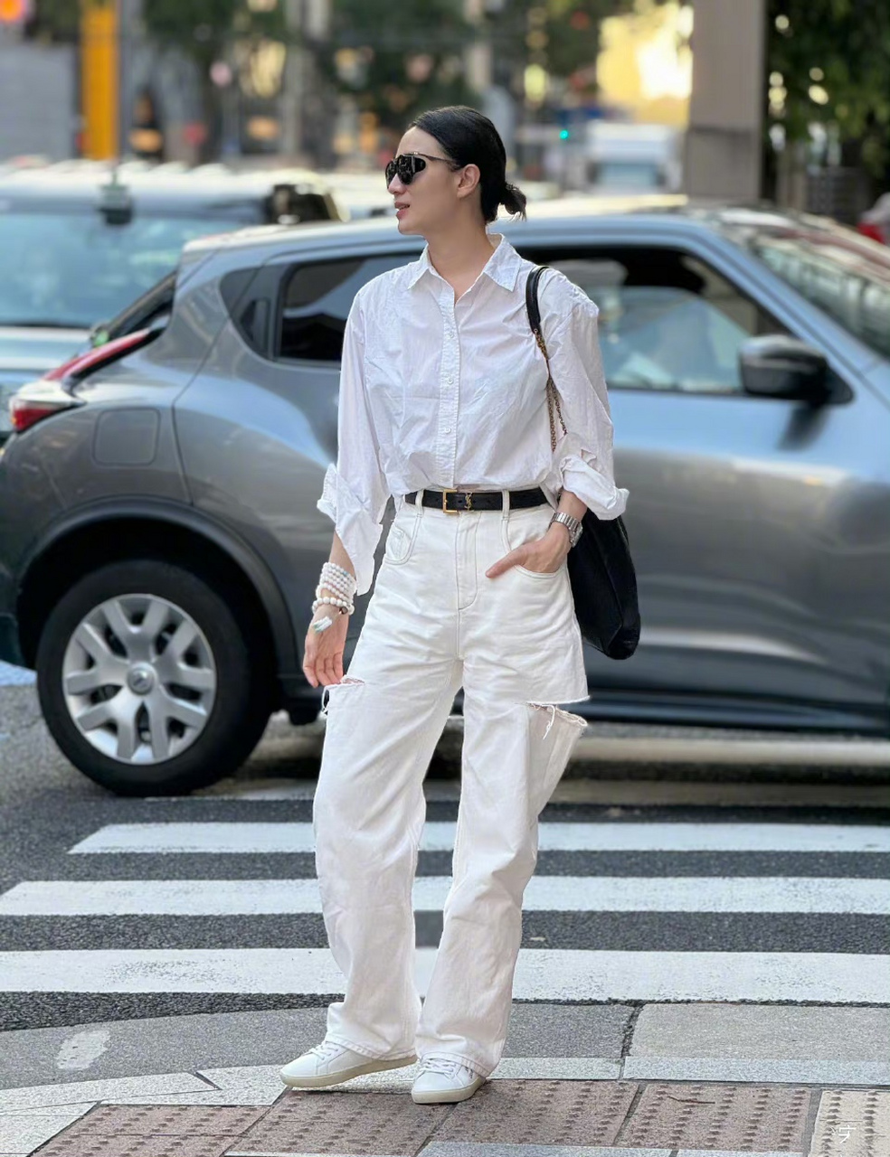 宋佳的随性风穿搭,女神就是女神,每一种穿衣风格,都这么有范儿!