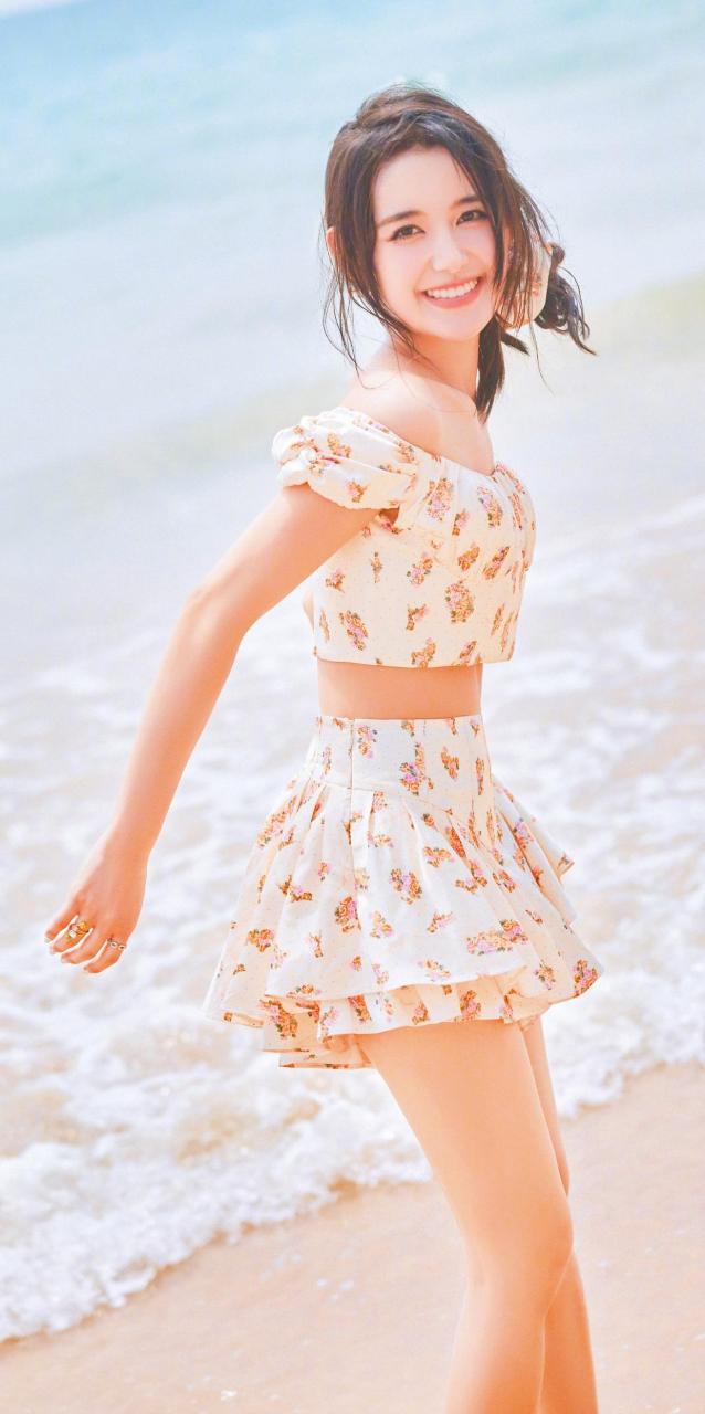 蒋依依的壁纸大片来袭了!