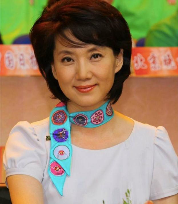 李修平:一婚拒绝生育,2婚嫁大10岁丈夫,60岁无孩子照样幸福!