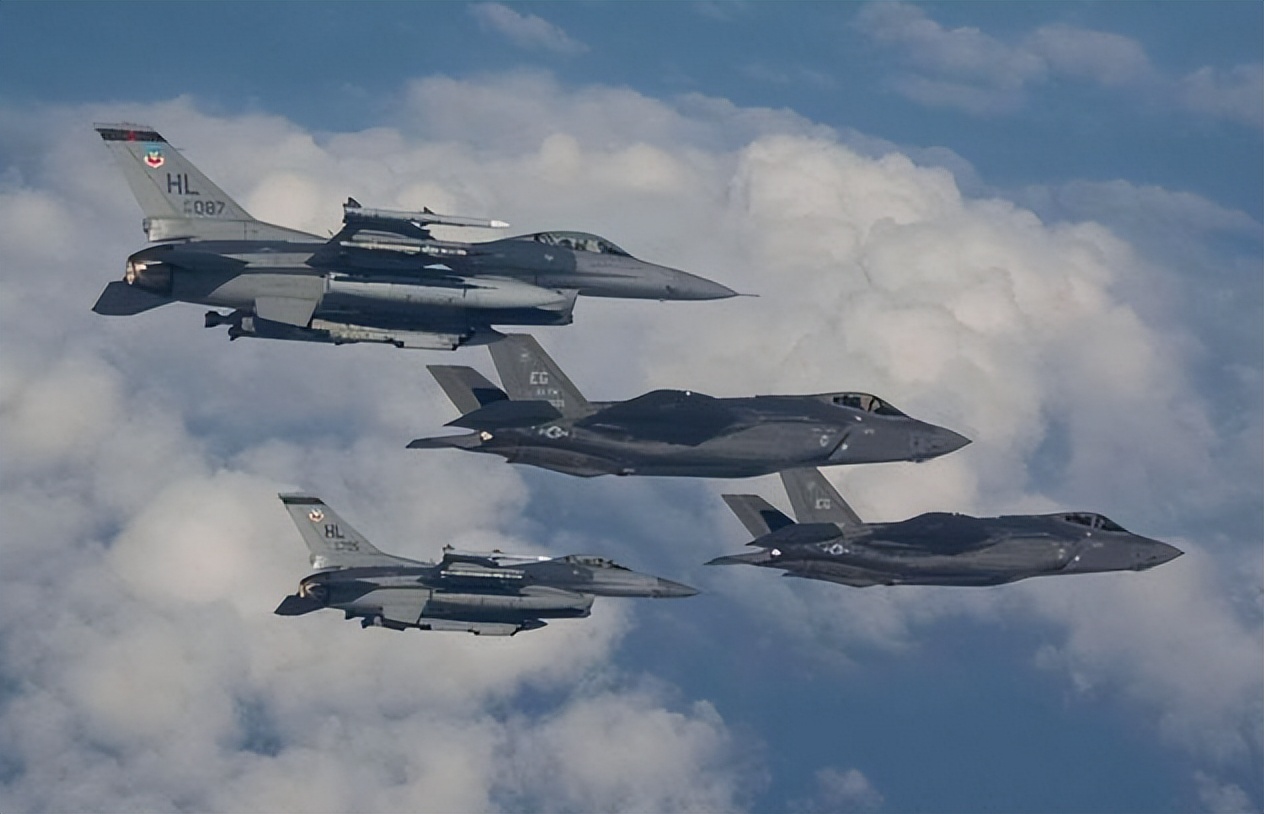 中东烽火再起:以色列的作战开启,大批轰炸机出动,连美都救不了