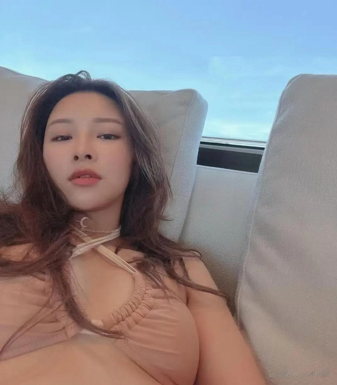 香港人气女神蔚雨芯