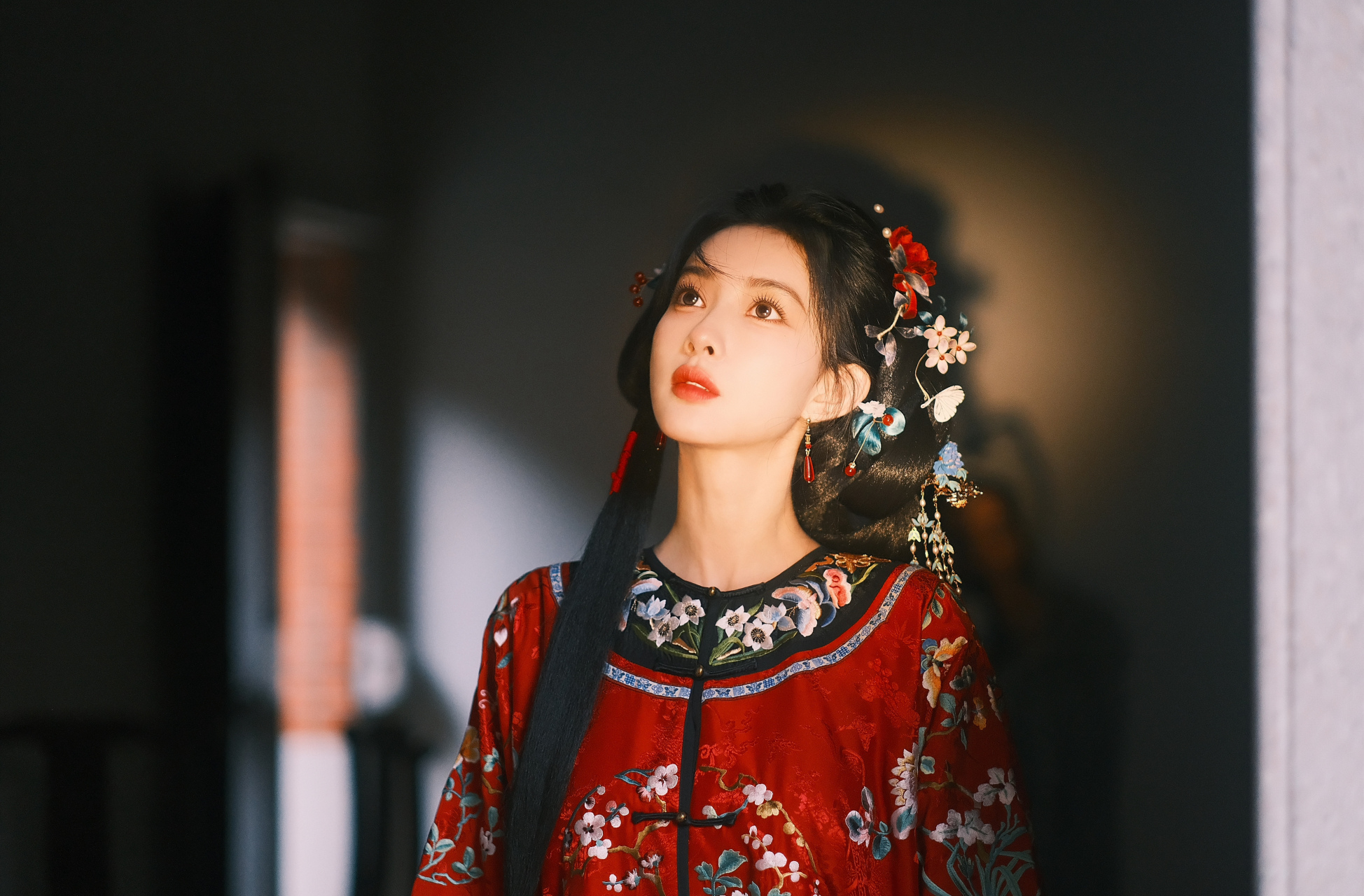 孟子义,红色古装,美不?