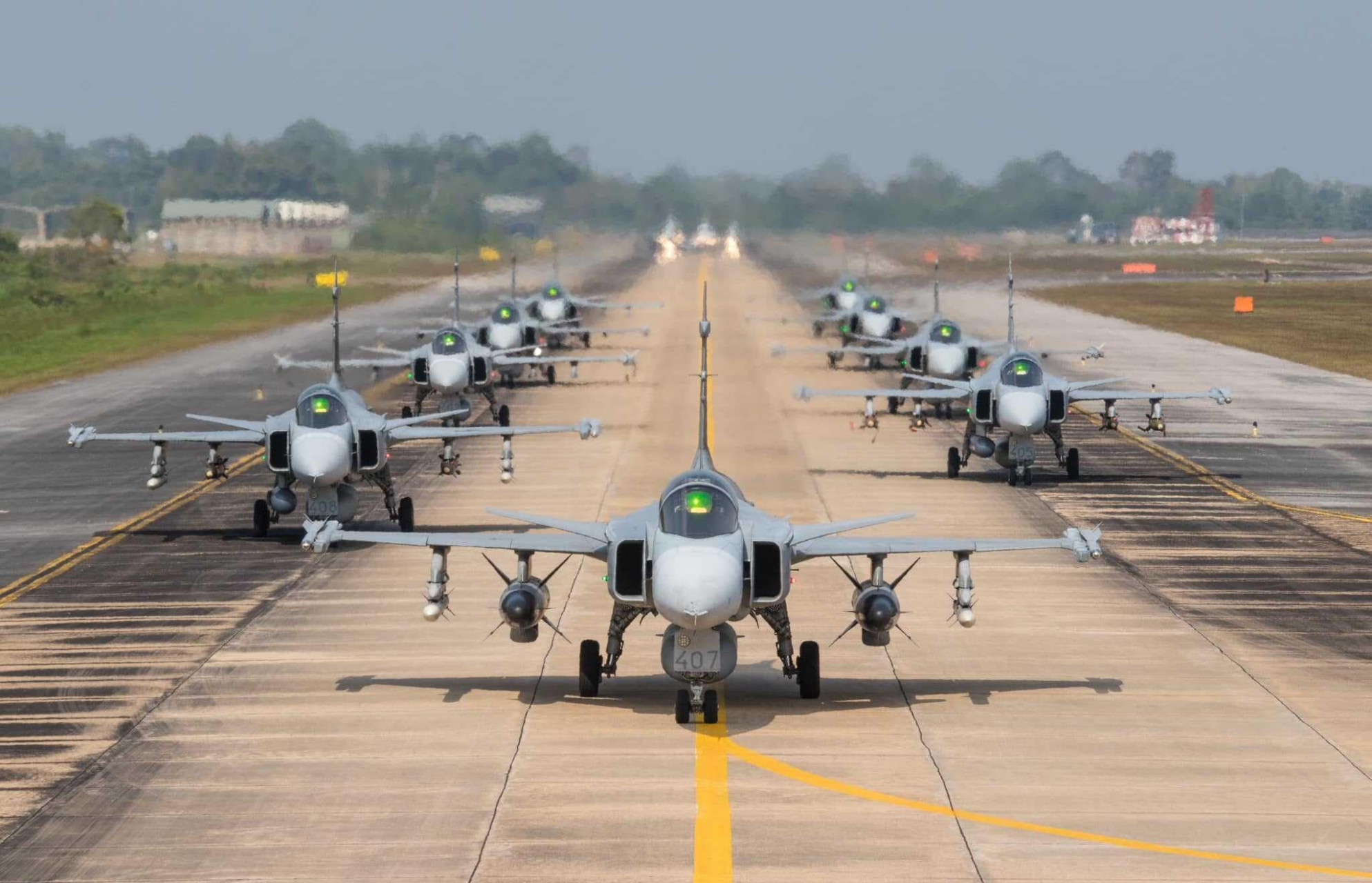 参加pitch black 24军演的泰国空军鹰狮战斗机,该机是一种经典的三代