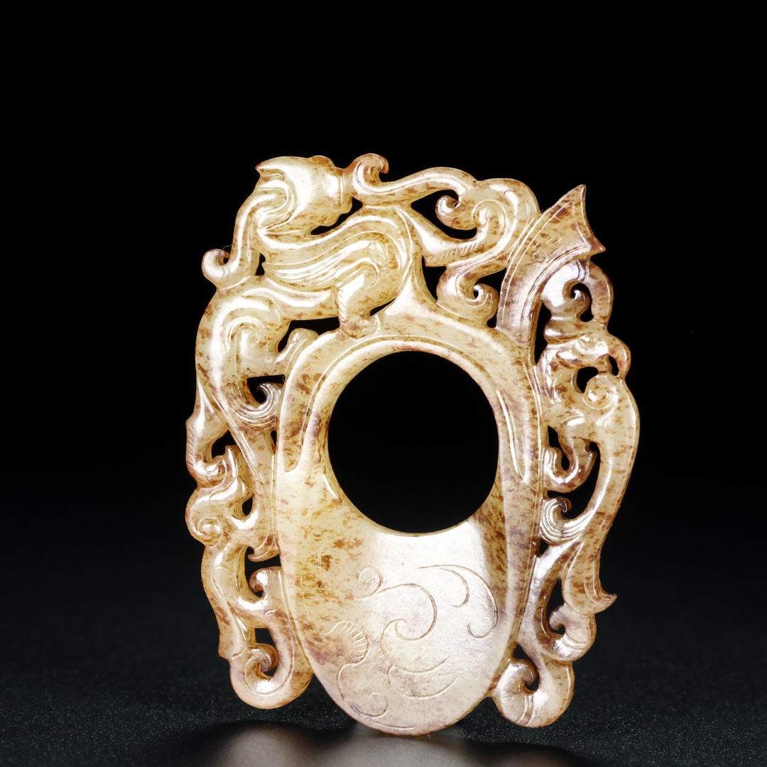 旧藏,和田玉螭龙鸡心佩