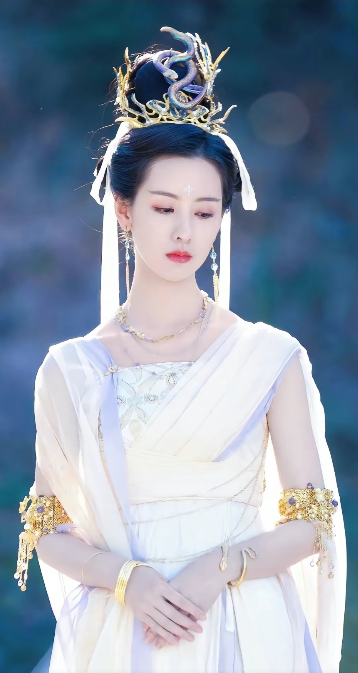 长月烬明陈都灵饰演的天欢,这个角色和造型真的好适合她,和她的本身的