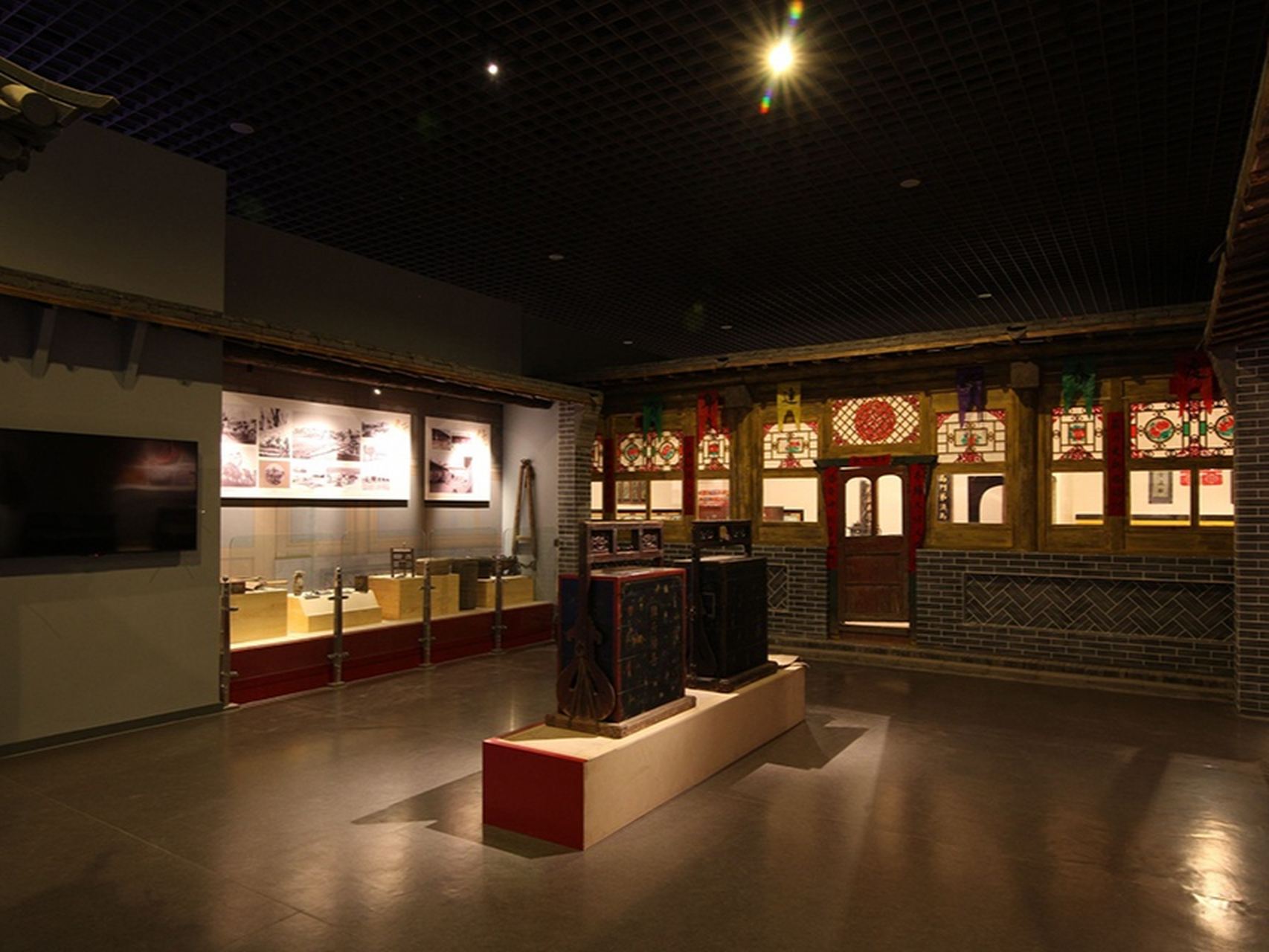 文化,艺术于一体的综合性博物馆,展示了包头地区的历史变迁和文化传承