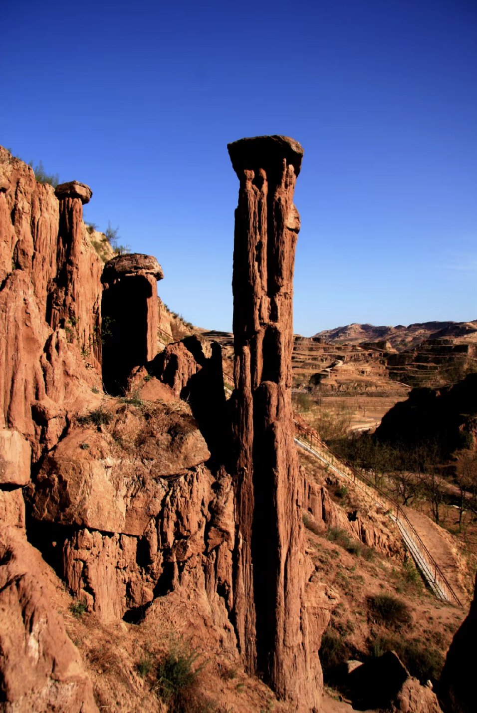 碛口古镇旅游攻略 碛口镇是黄河边上的一座古镇,位于山西省吕梁山深处