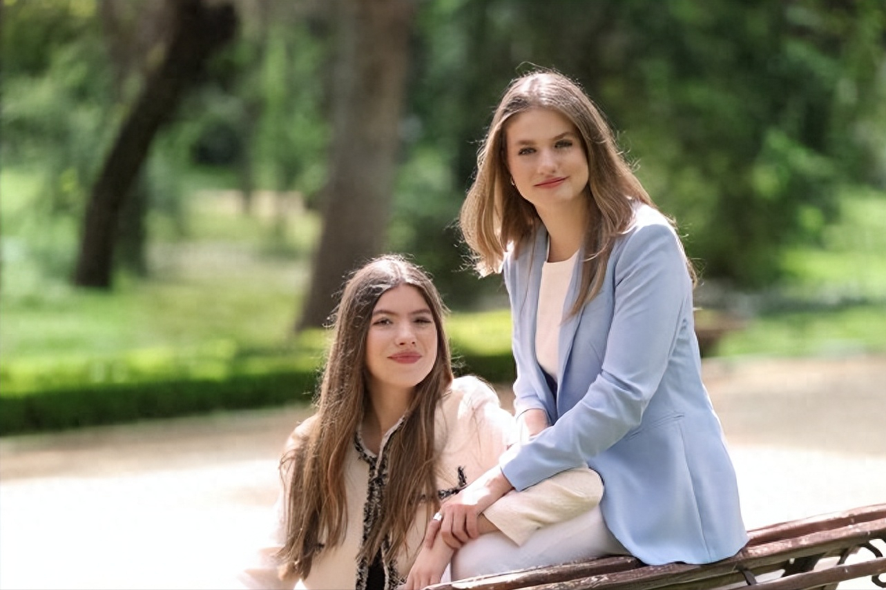 17岁索菲亚公主身材傲人,与王储姐姐差距仅在一双蓝色眼眸