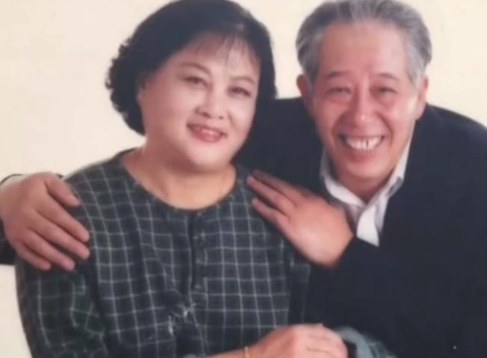 著名演员文兴宇,去世17年后,妻子的坚持让人泪目,至今仍在怀念