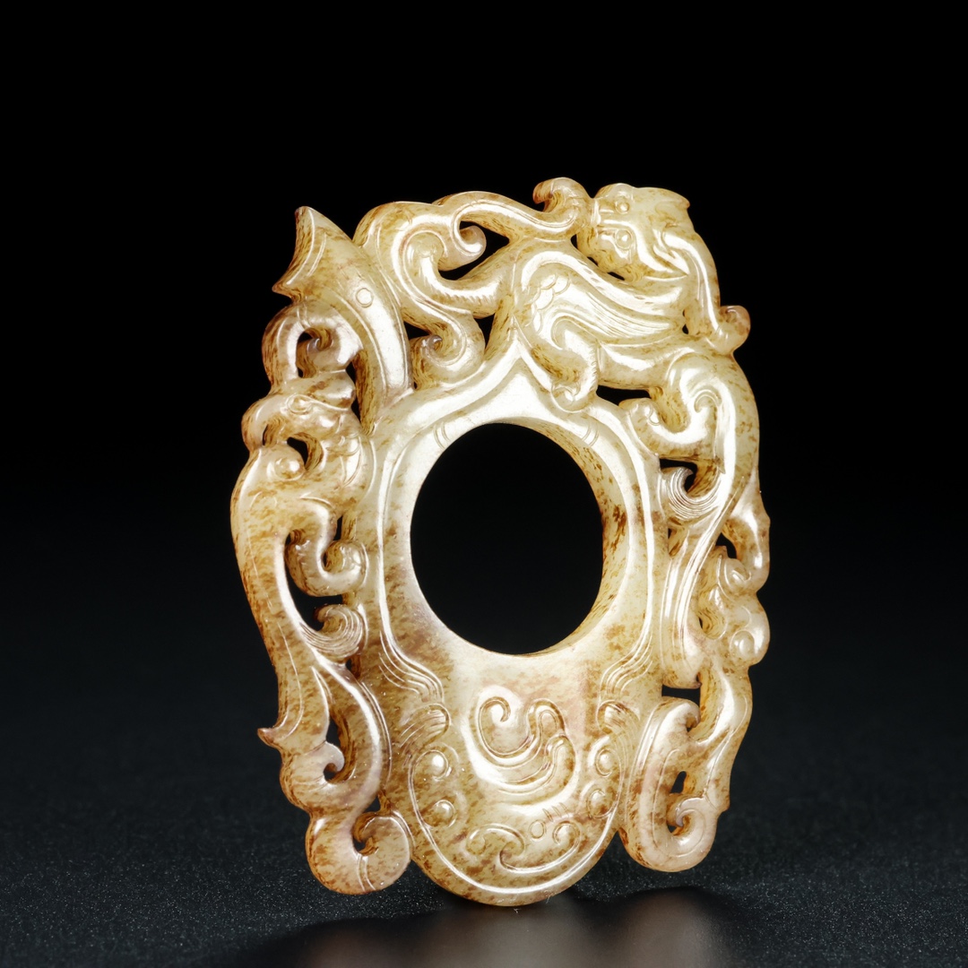 旧藏,和田玉螭龙鸡心佩