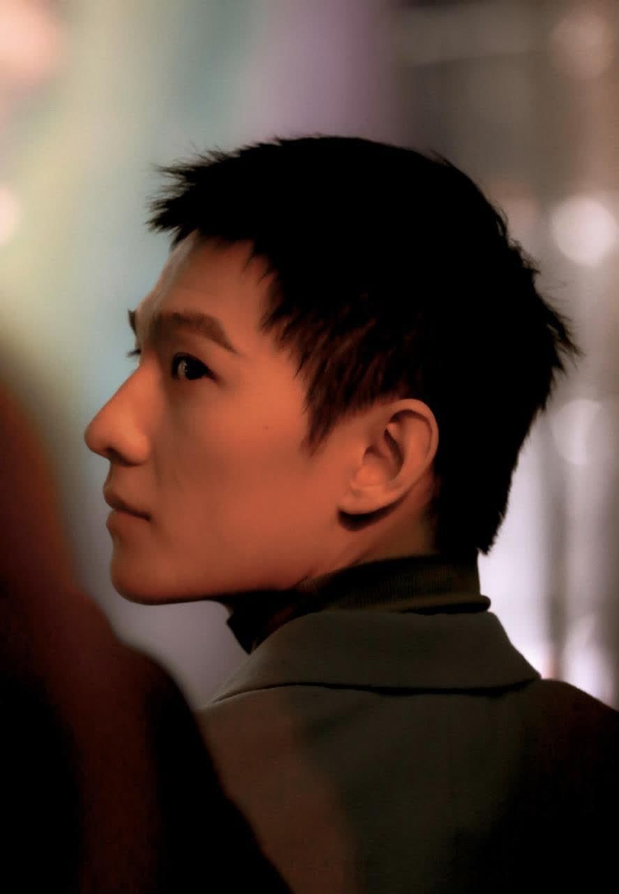杨洋侧颜如何?