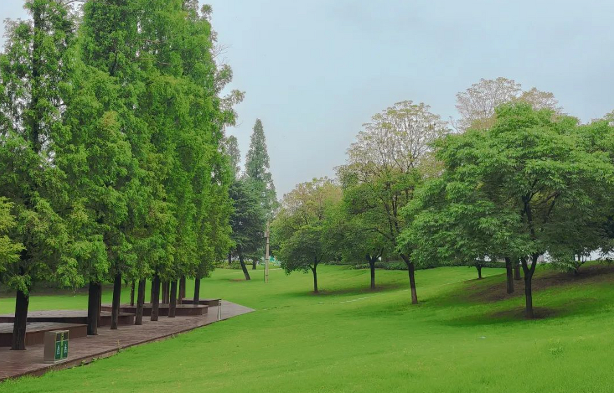今天就介绍湖北省襄阳市襄城区滨江大道14号临汉门公园!