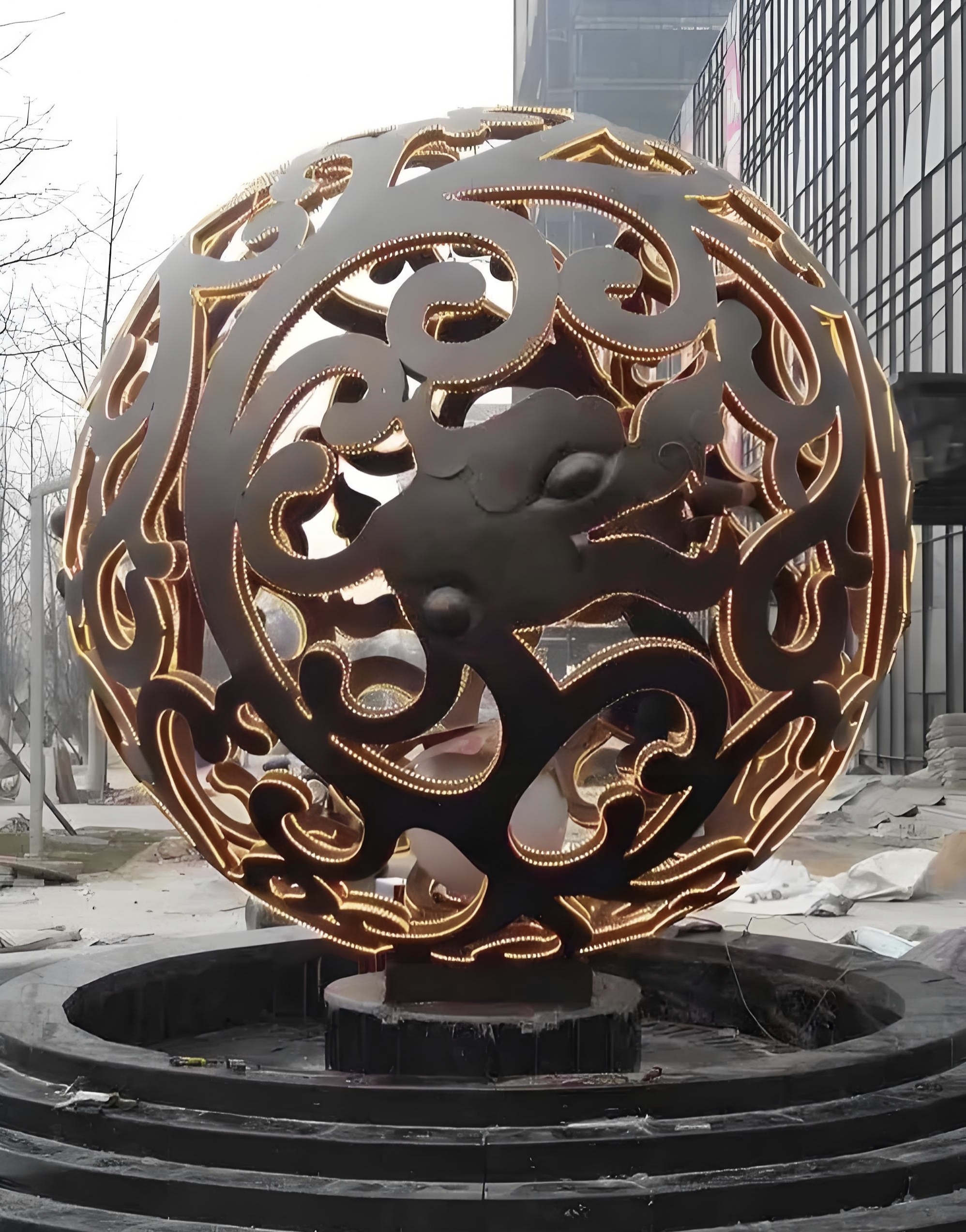 不锈钢抽象龙镂空球雕塑,发光转运龙珠雕塑 适用场合:公园,小区,广场