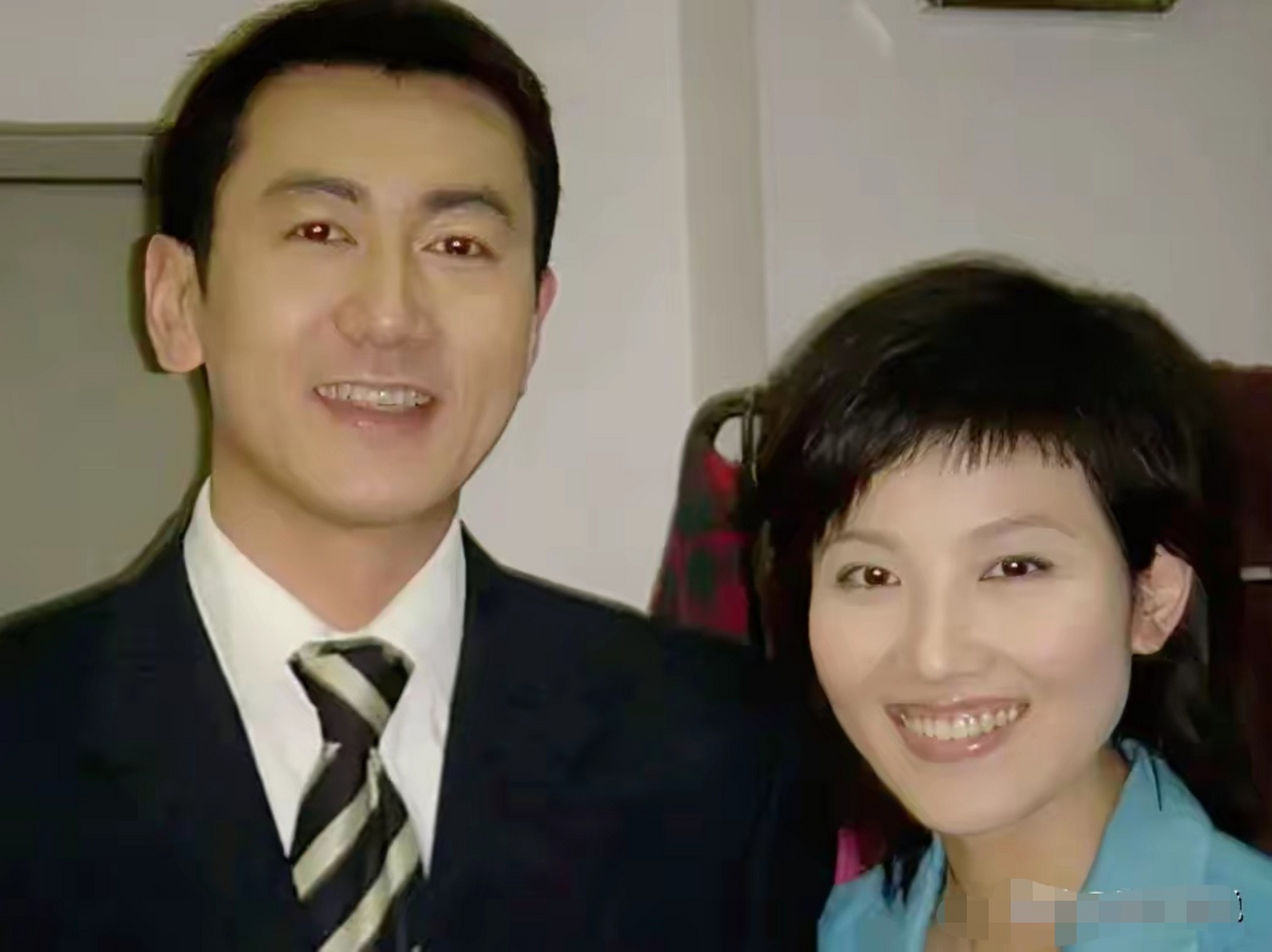 这两位央视主持人确是两口子,央视主持人鲁健和郑天亮这对夫妻主持人