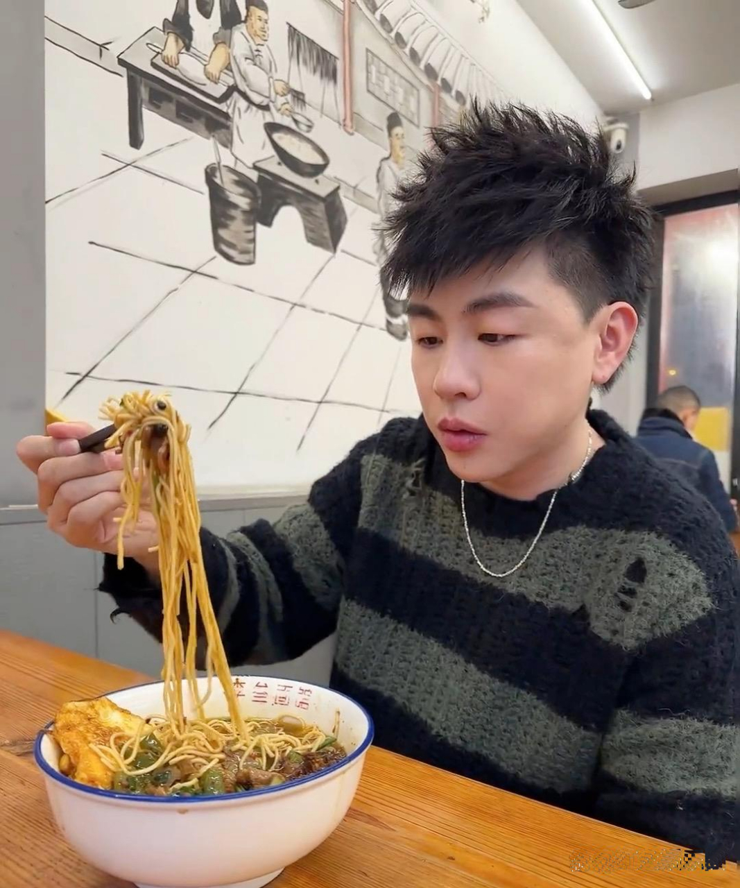 胡彦斌瘦了之后,帅气度直线上升