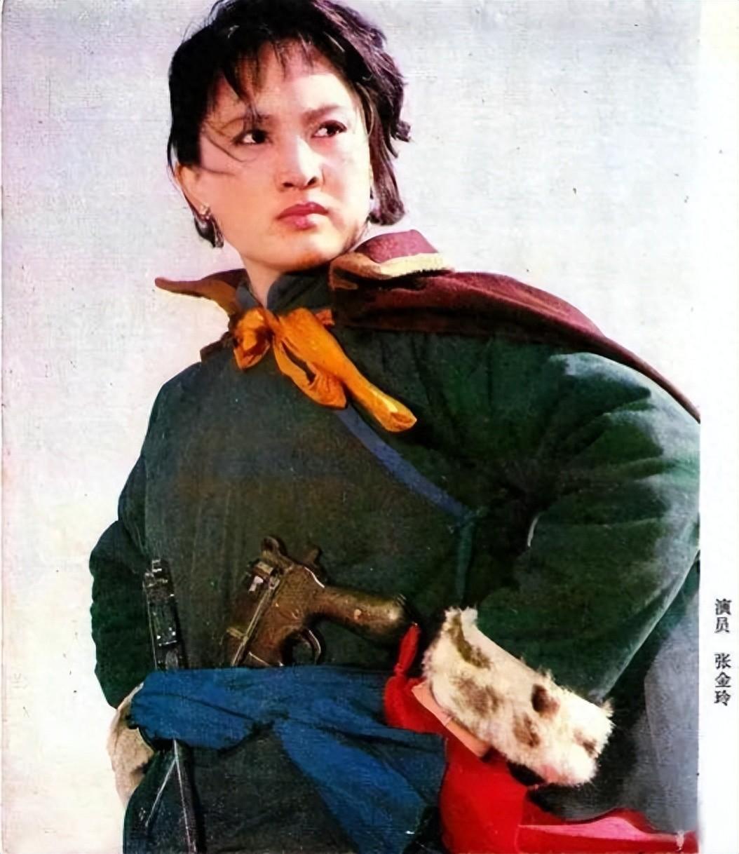 演员徐敏,颜值高演技好,人还深情,二婚娶小十五岁娇妻很幸福