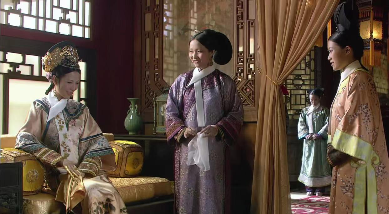 宜修丧子后:为啥迟迟怀不上孩子?瞧剪秋在"飞月髻"里藏了啥?