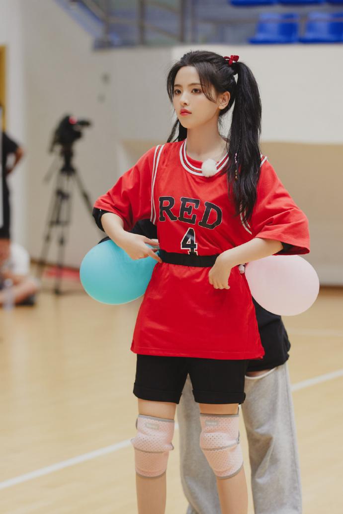 杨超越最适合的应该就是双马尾造型