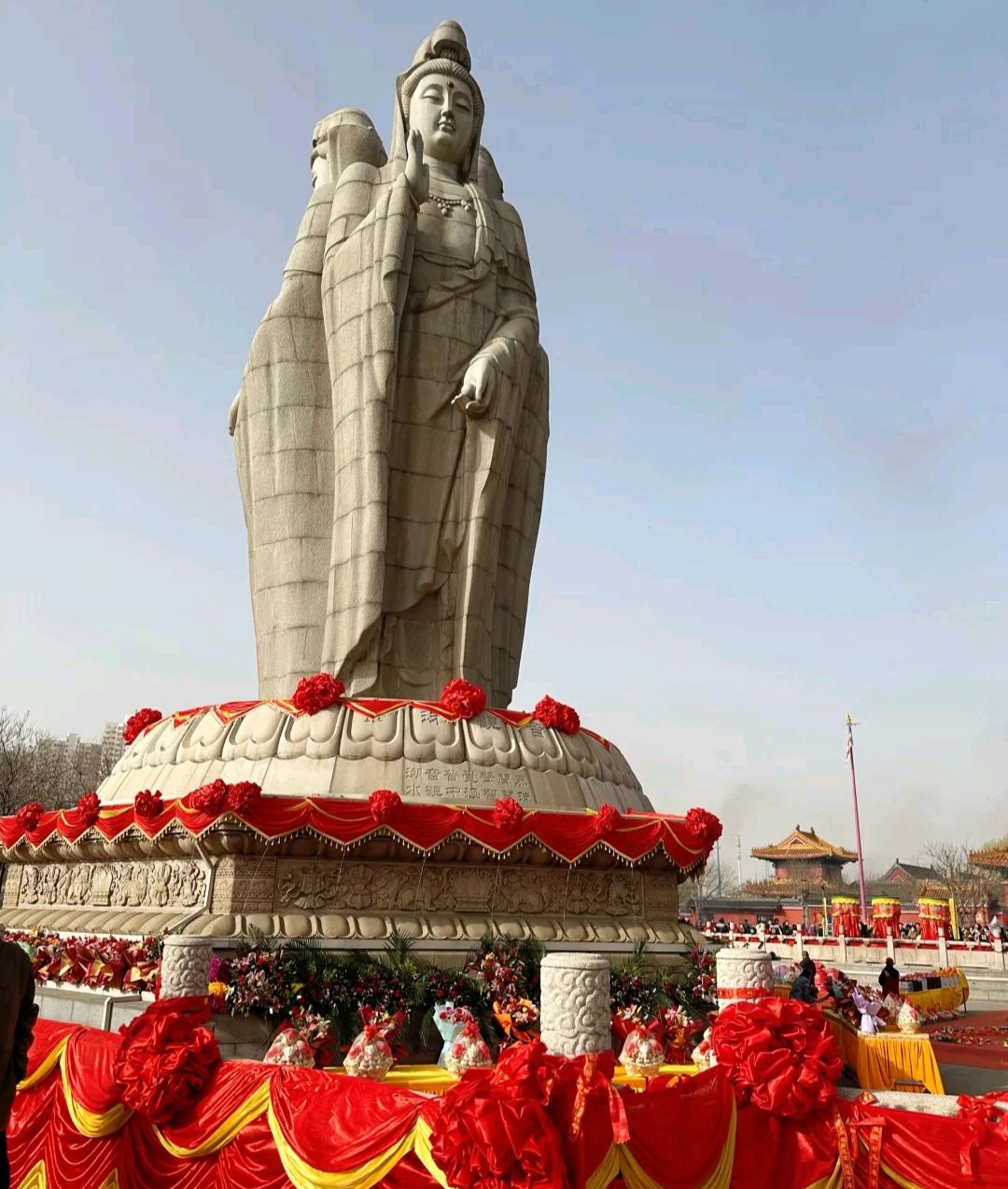 与天津同龄的潮音寺,被誉为沽口第一寺,三面观音像神圣庄严
