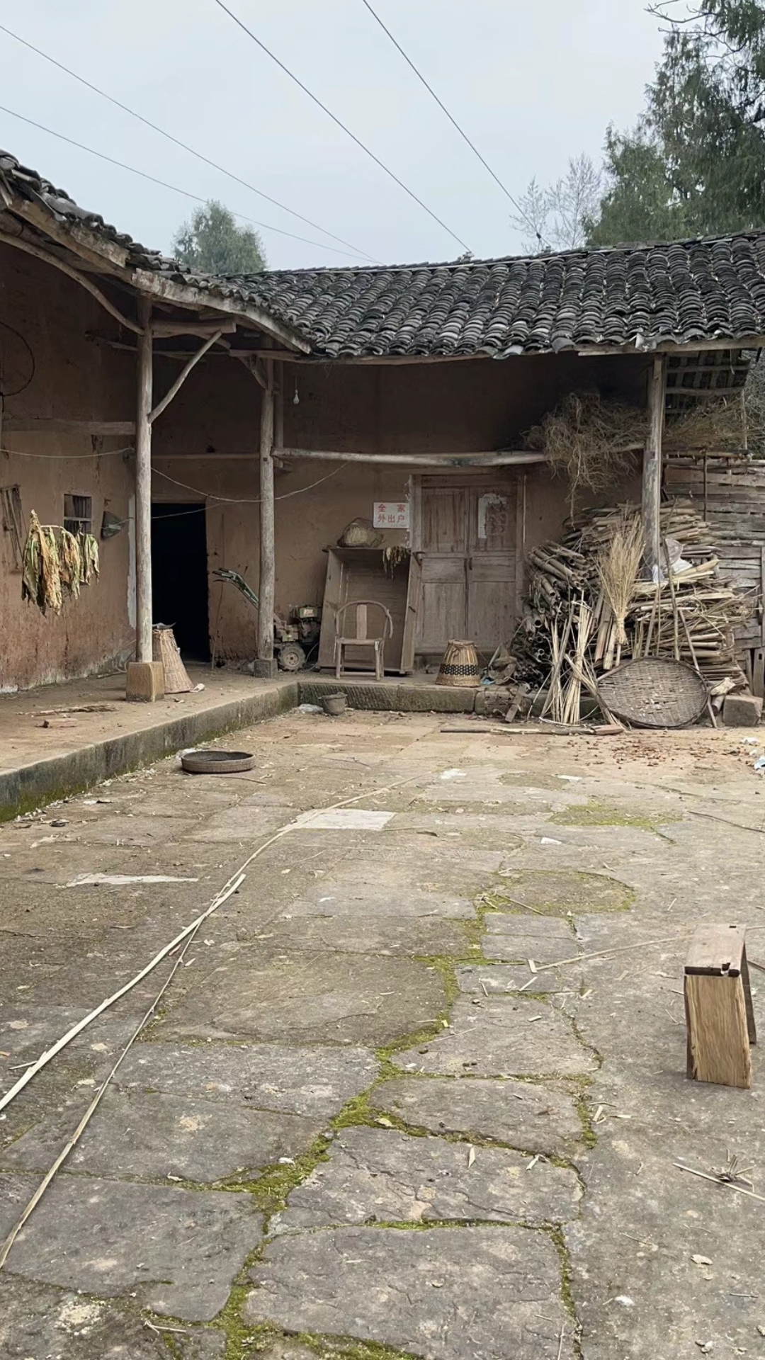 我妈和爷爷3年不说话,今年堂弟考上了985,爷爷来我