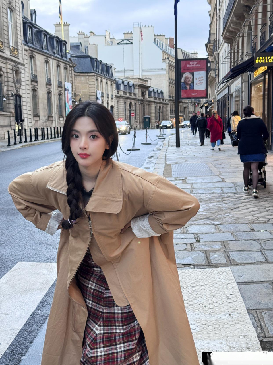 杨超越的脸真是小巧又漂亮