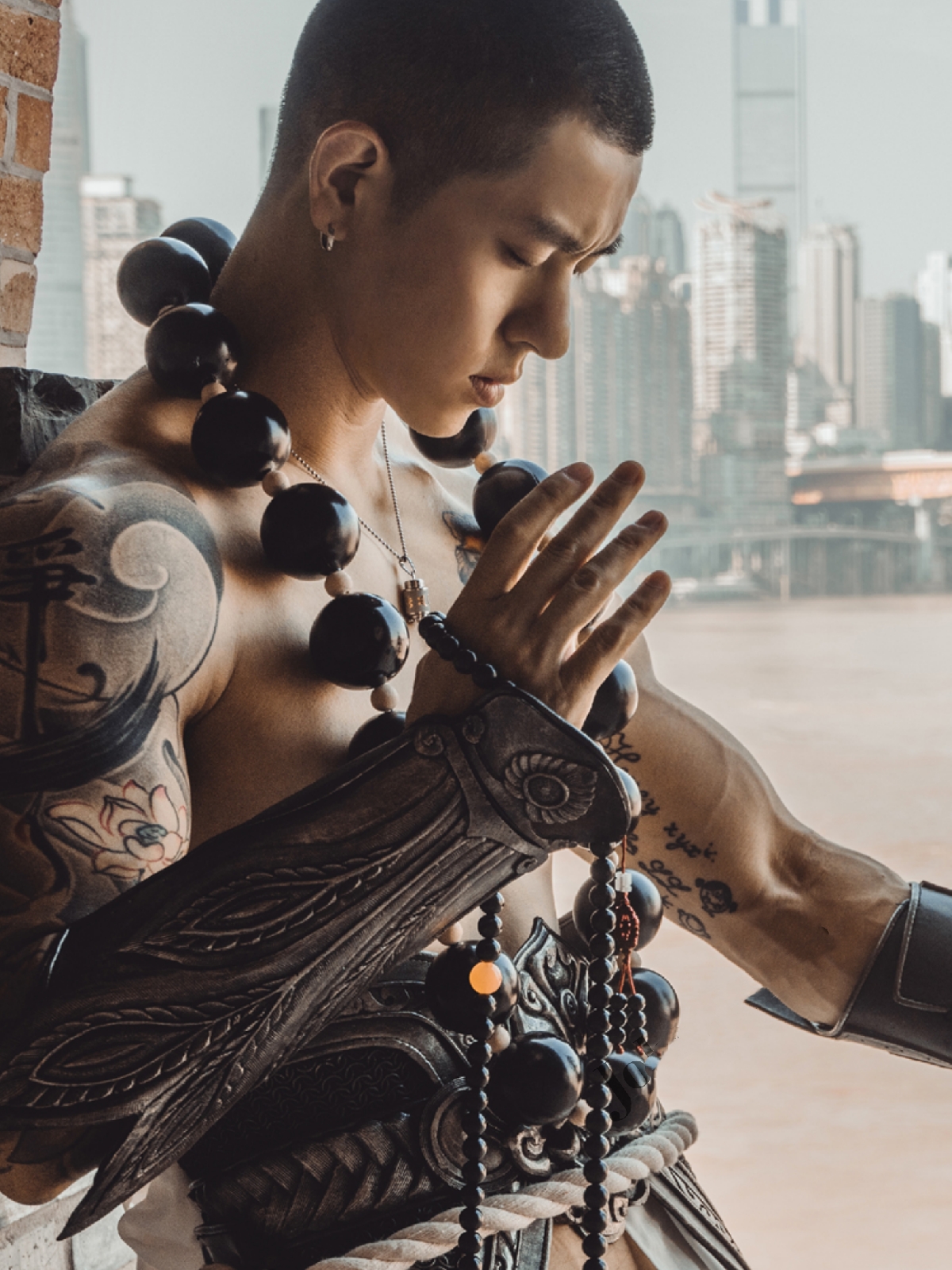 都道僧人看破红尘,酒肉不沾.奈何本就生于红尘,做一回酒肉和尚又如何