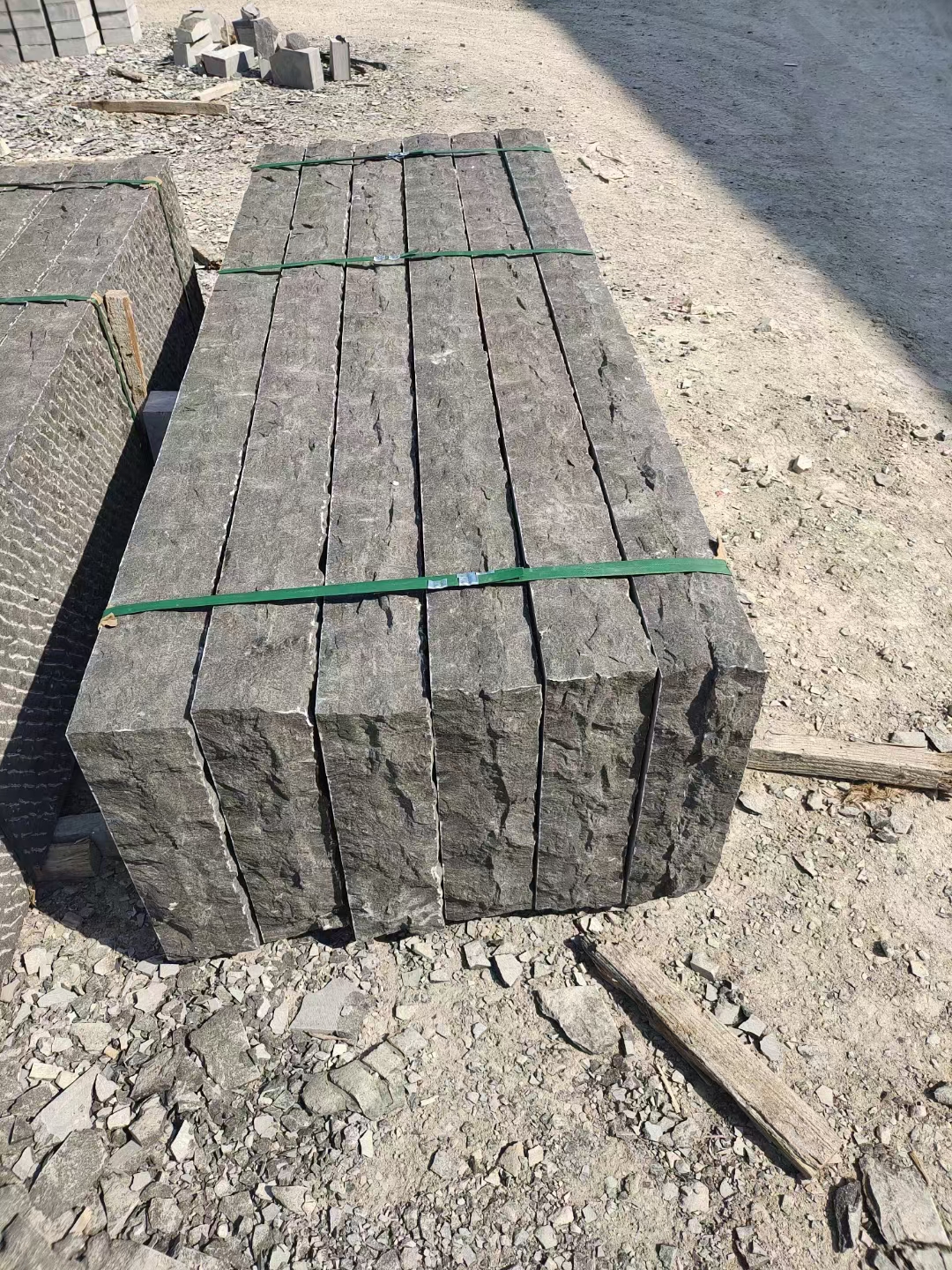 自然面青石板在古建工程中的重要性,多图欣赏展示介绍