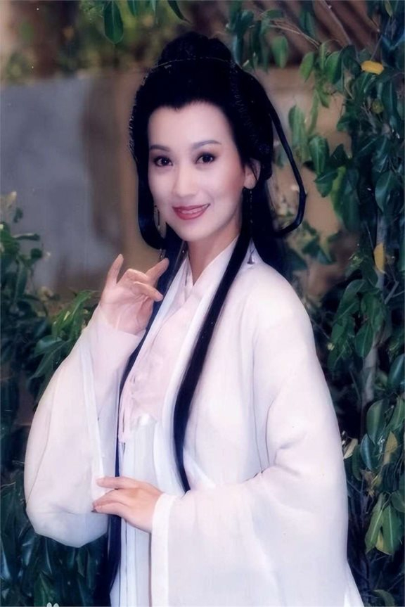 颜值巅峰赵雅芝的经典角色,扮相最美不是白素贞,你觉得呢?