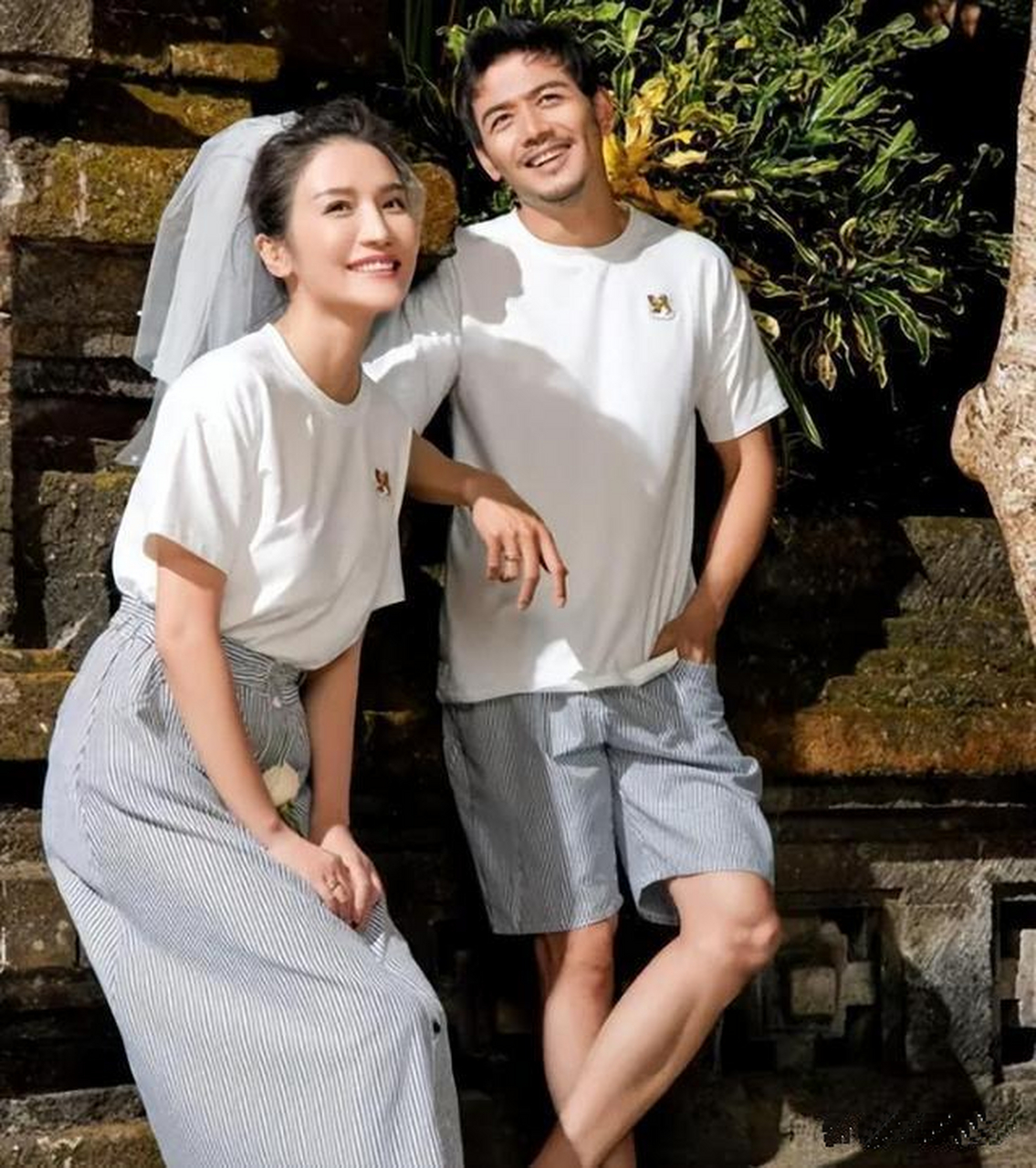 杨烁与老婆,无论身材与气质,简直就是天作之合啊