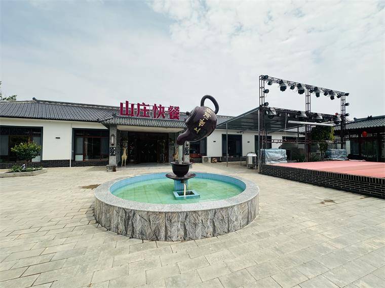 河北承德围场棋盘山钓鱼台满绣山庄农家院,住着舒适含三餐才180