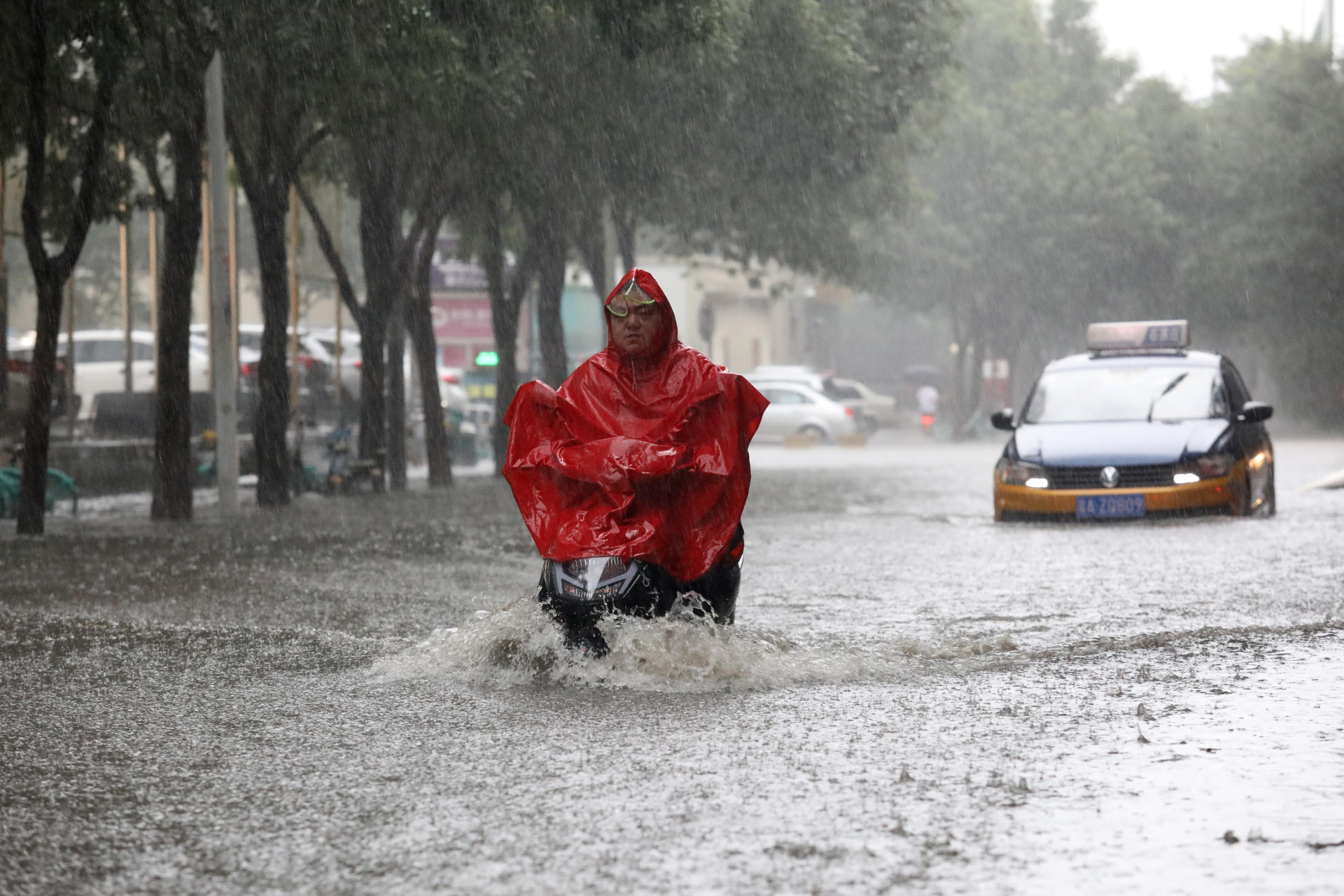 河南多地暴雨