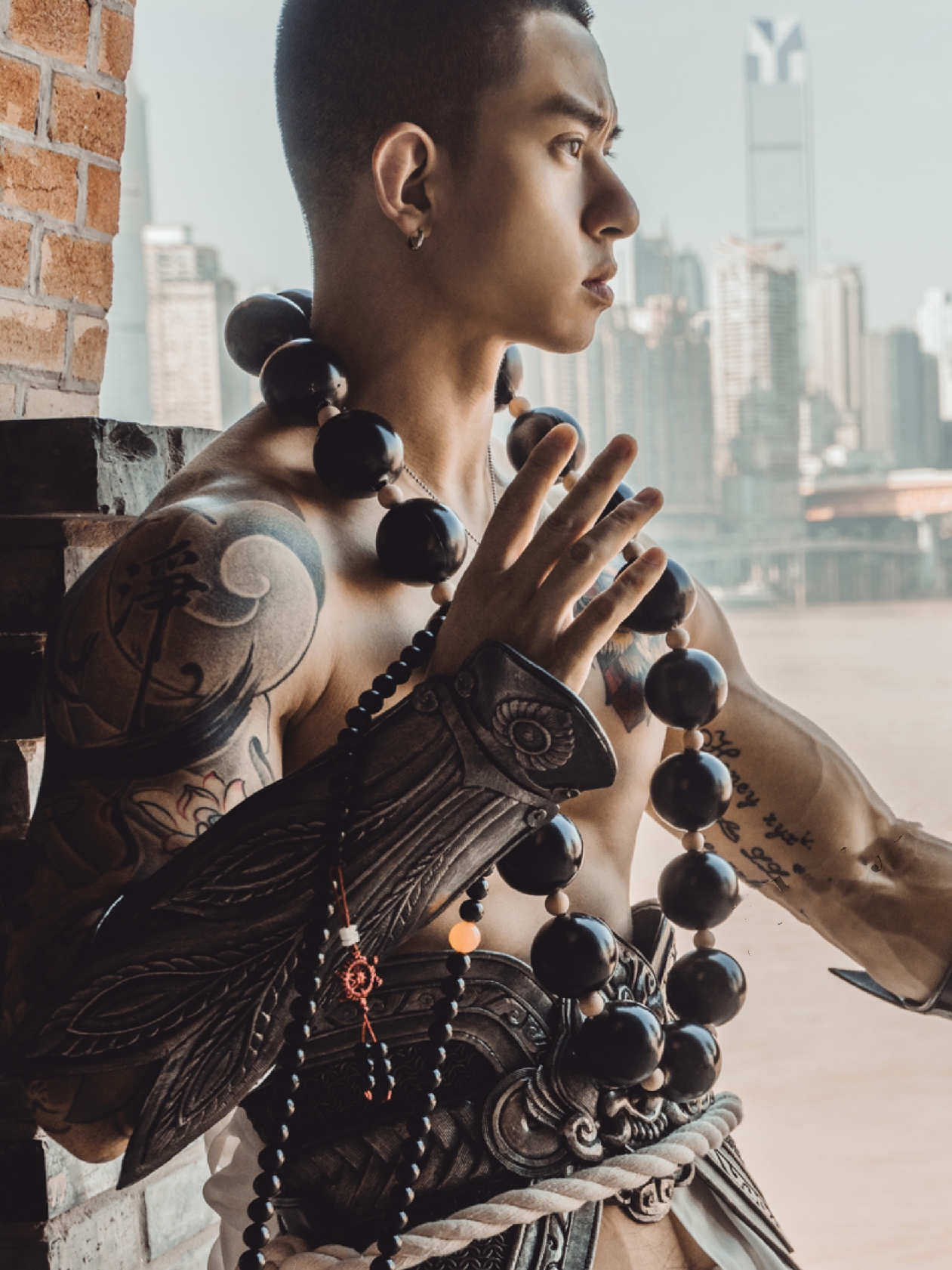 都道僧人看破红尘,酒肉不沾.奈何本就生于红尘,做一回酒肉和尚又如何