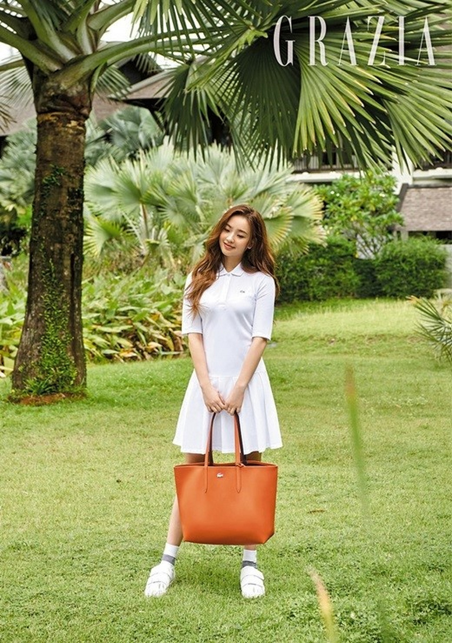 韩国前体操一姐孙妍在拍写真普吉岛展清纯气质