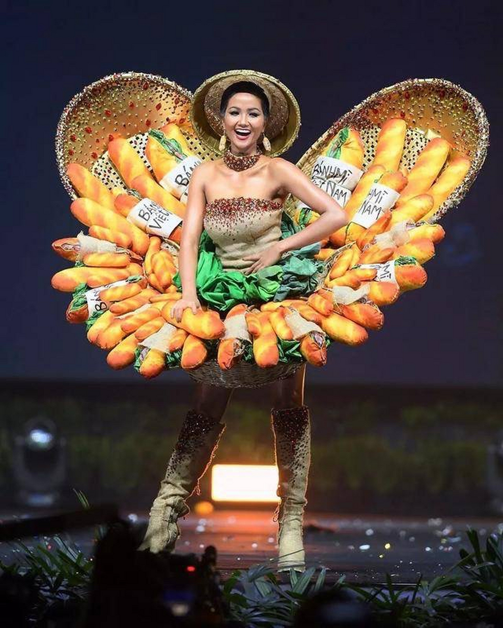 t台上奇奇怪怪的时装秀