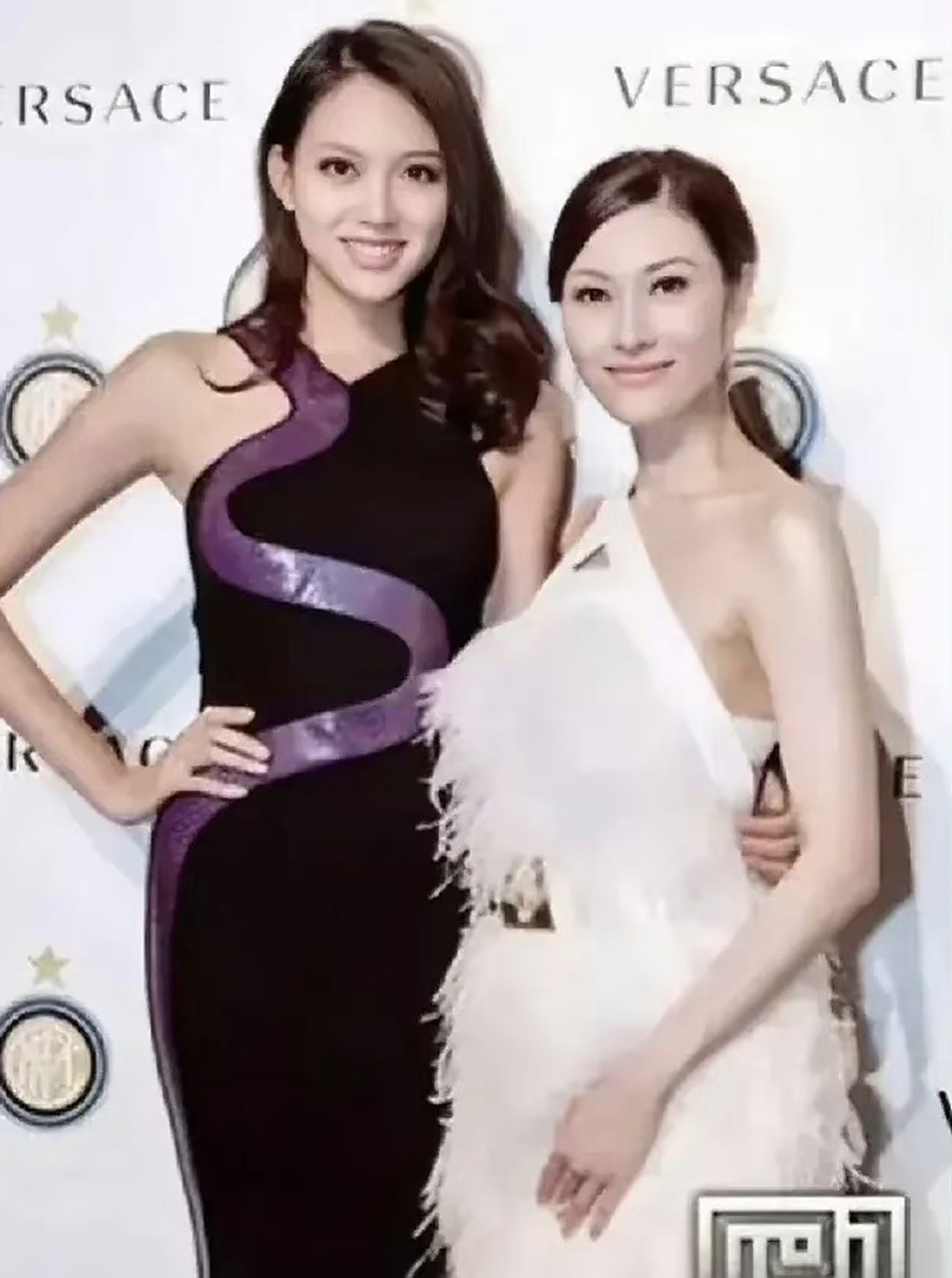 李嘉欣虽然贵为港姐,但张梓琳更美.