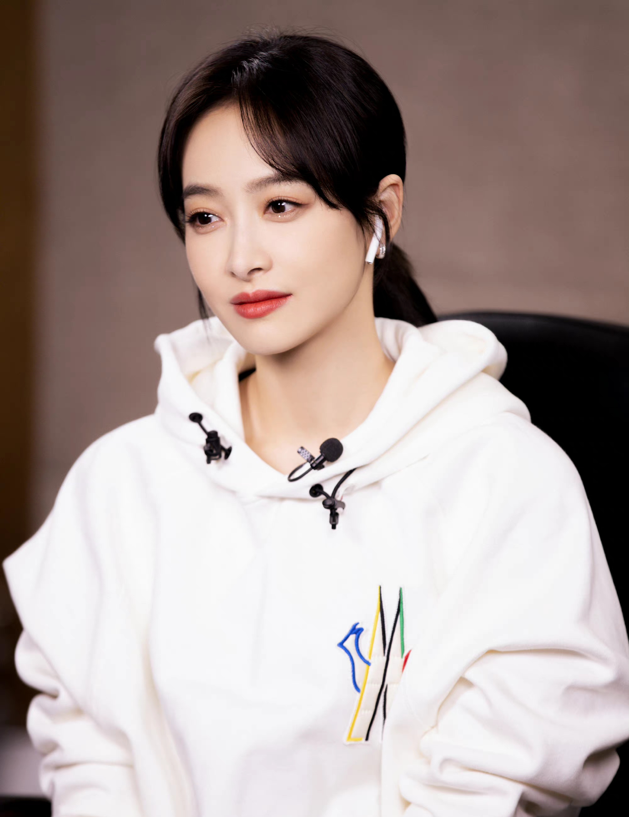 宋茜的穿搭休闲简约