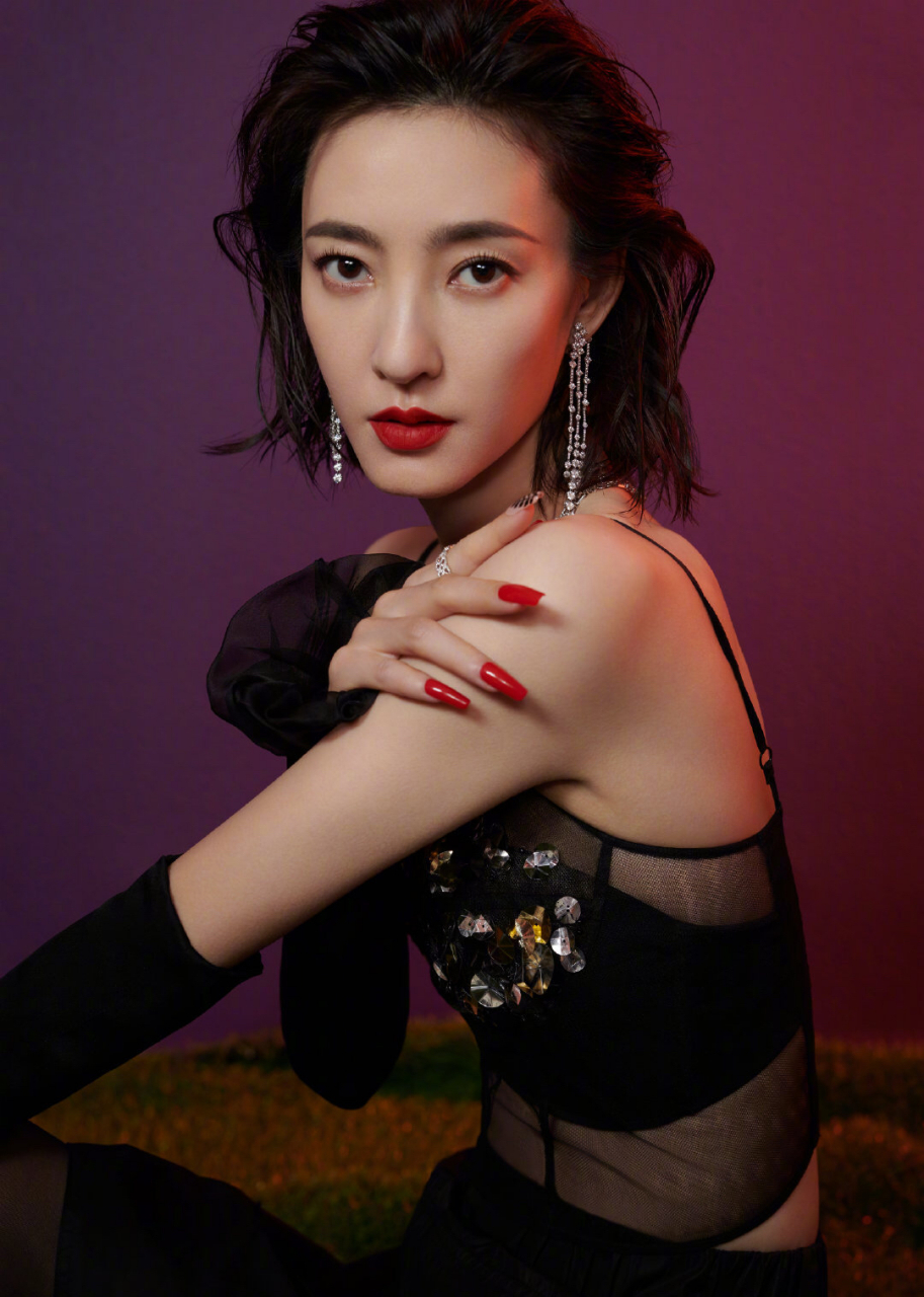 高清时尚盛宴!王丽坤写真壁纸,美轮美奂触手可及