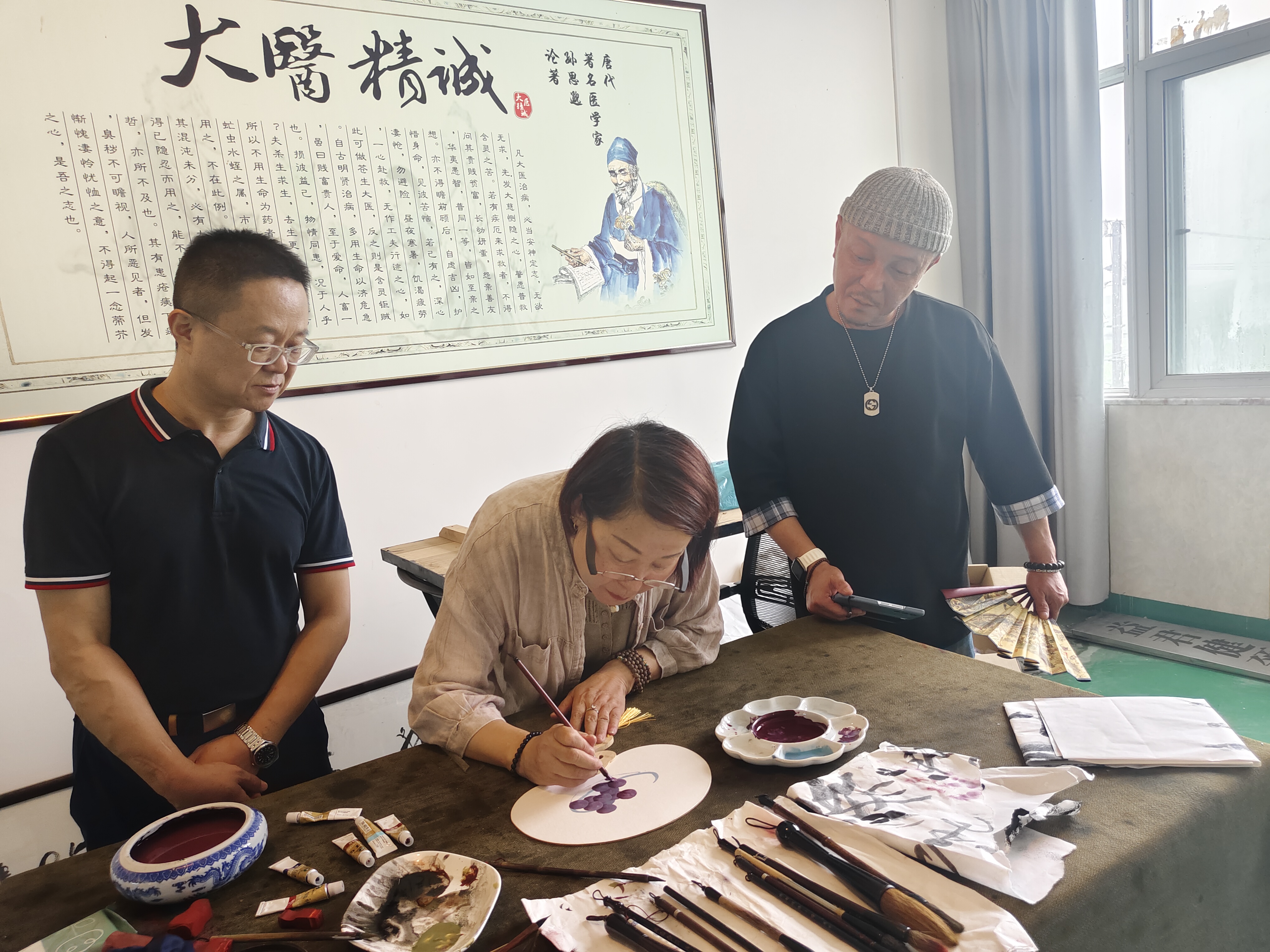 中韩书画艺术交流活动在渭南市老年书画家协会创作基地顺利召开