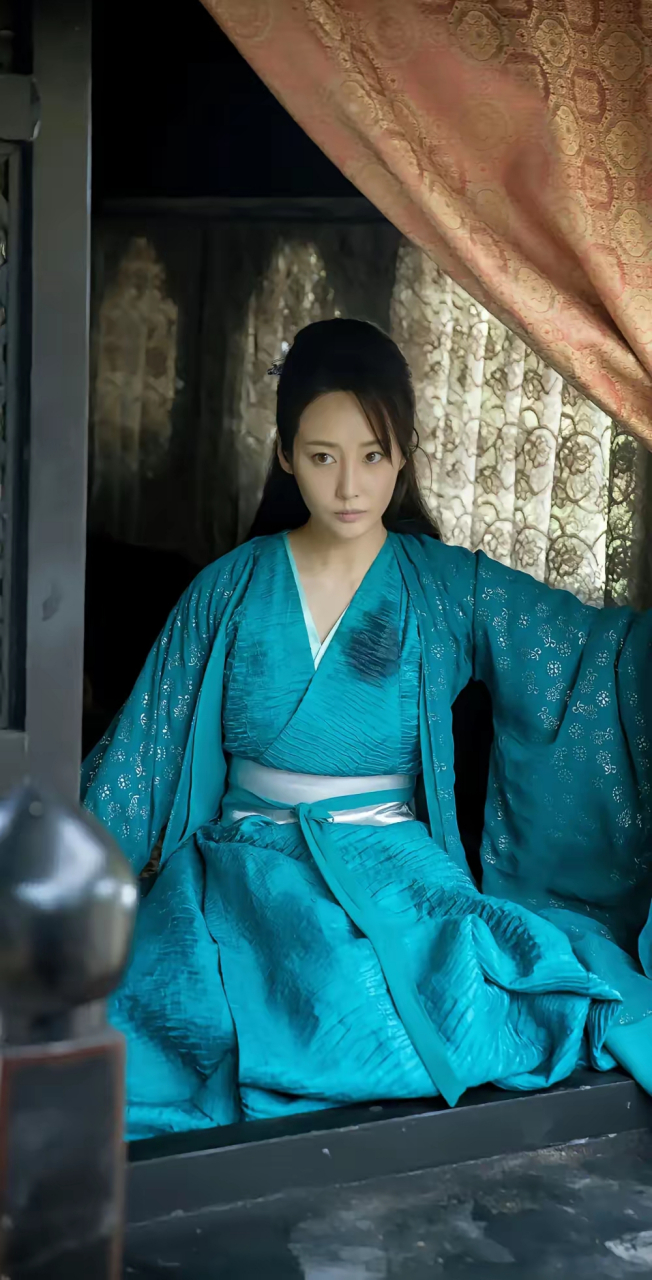 《庆余年》中的司理理姑娘,名叫李纯,身高164厘米,身材很不错.