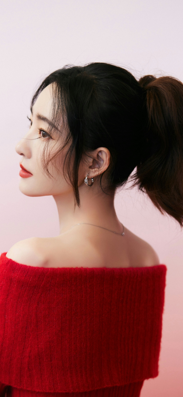 高清时尚盛宴!王丽坤写真壁纸,美轮美奂触手可及