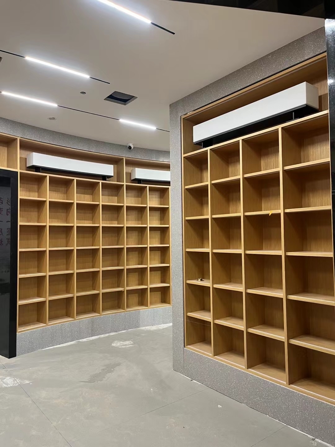 免漆板烟酒展柜免漆板书柜