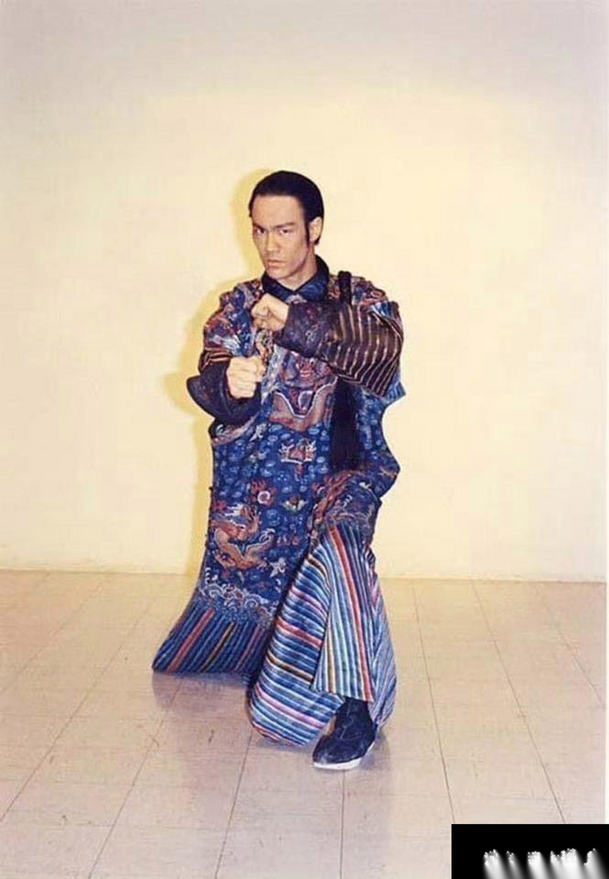 李小龙古装剧照