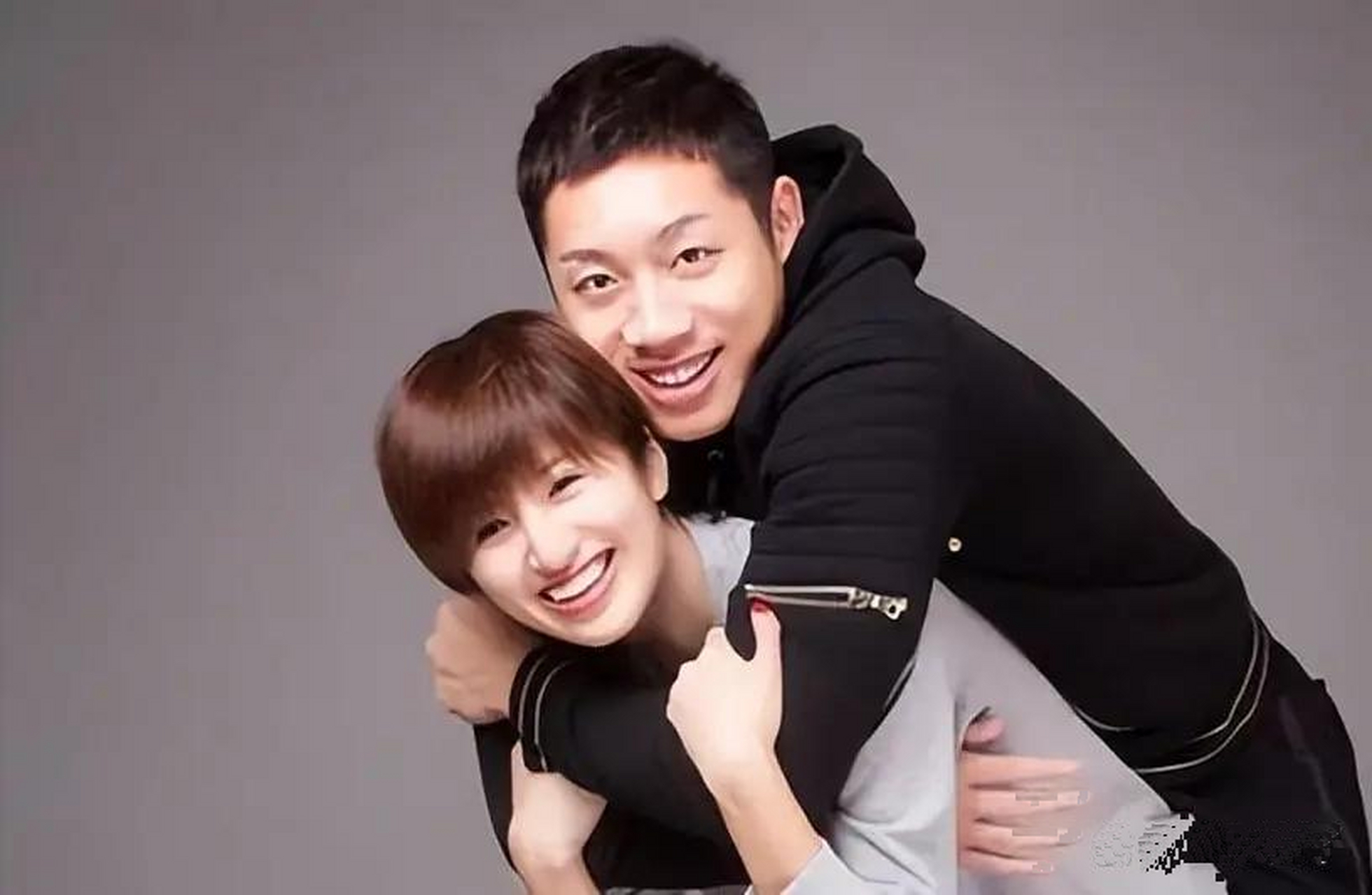 许昕与老婆姚彦同框,共同的兴趣爱好,三观一致